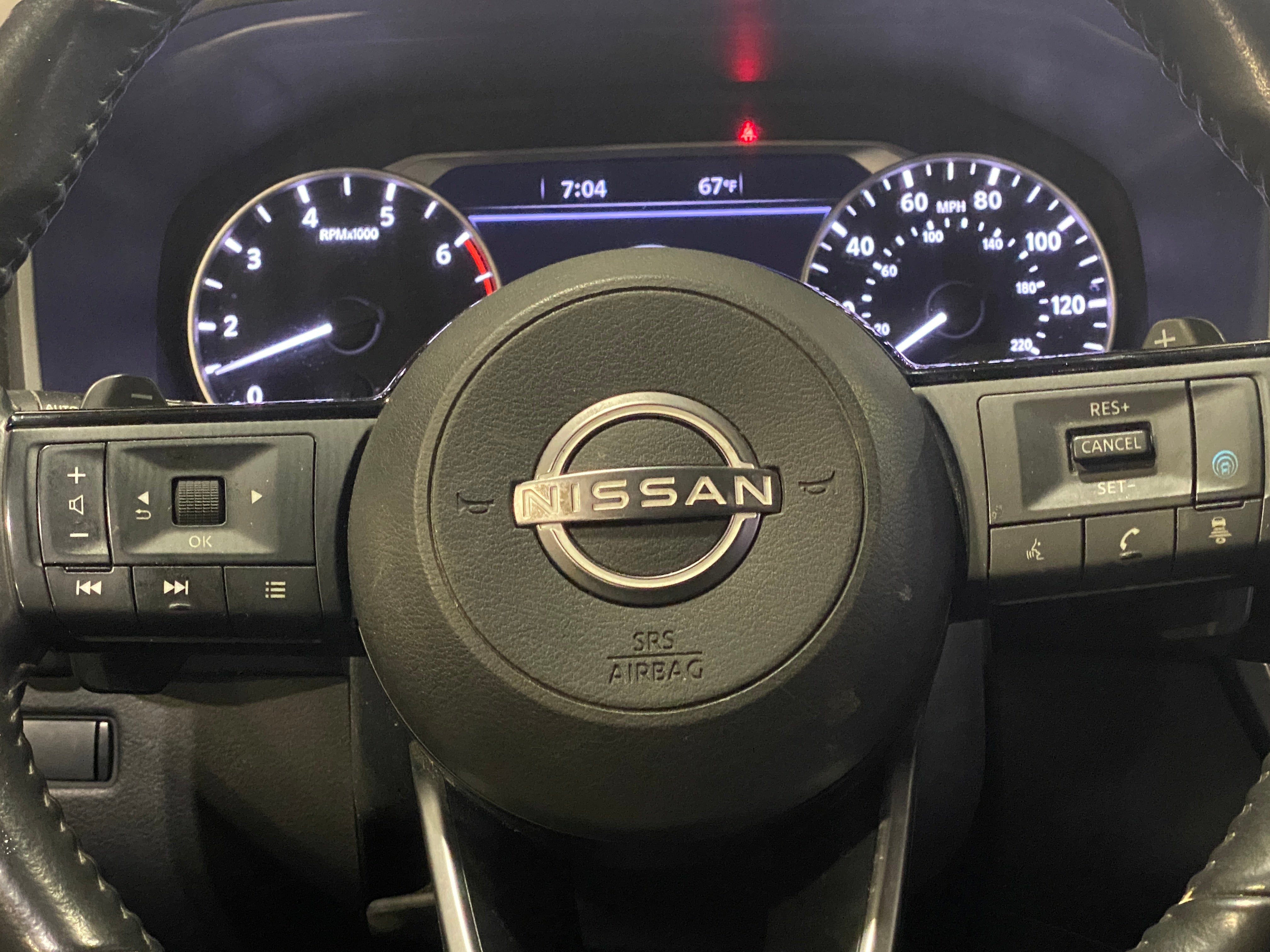 2022 Nissan Rogue SL 5