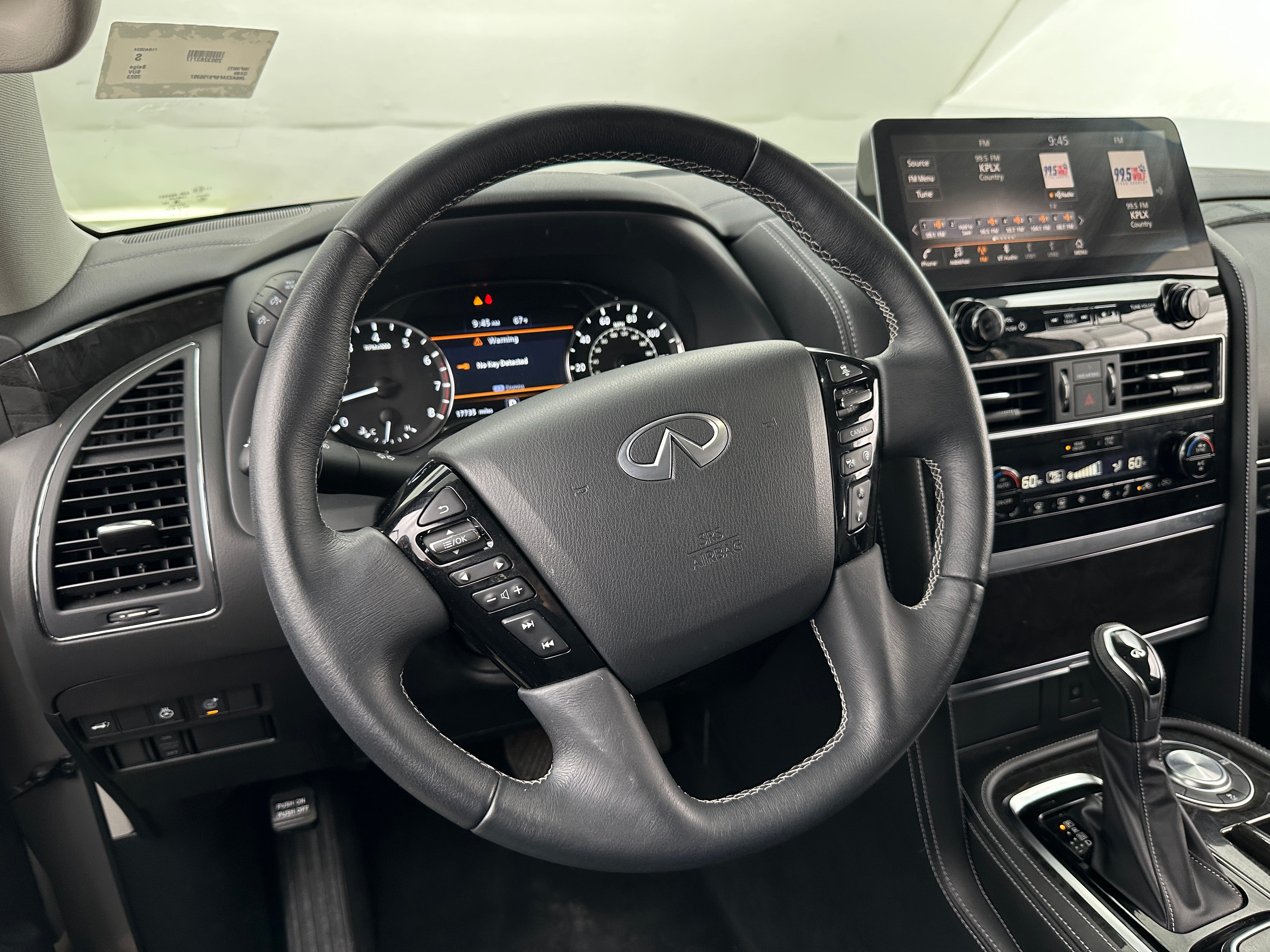 2023 INFINITI QX80 Luxe 5