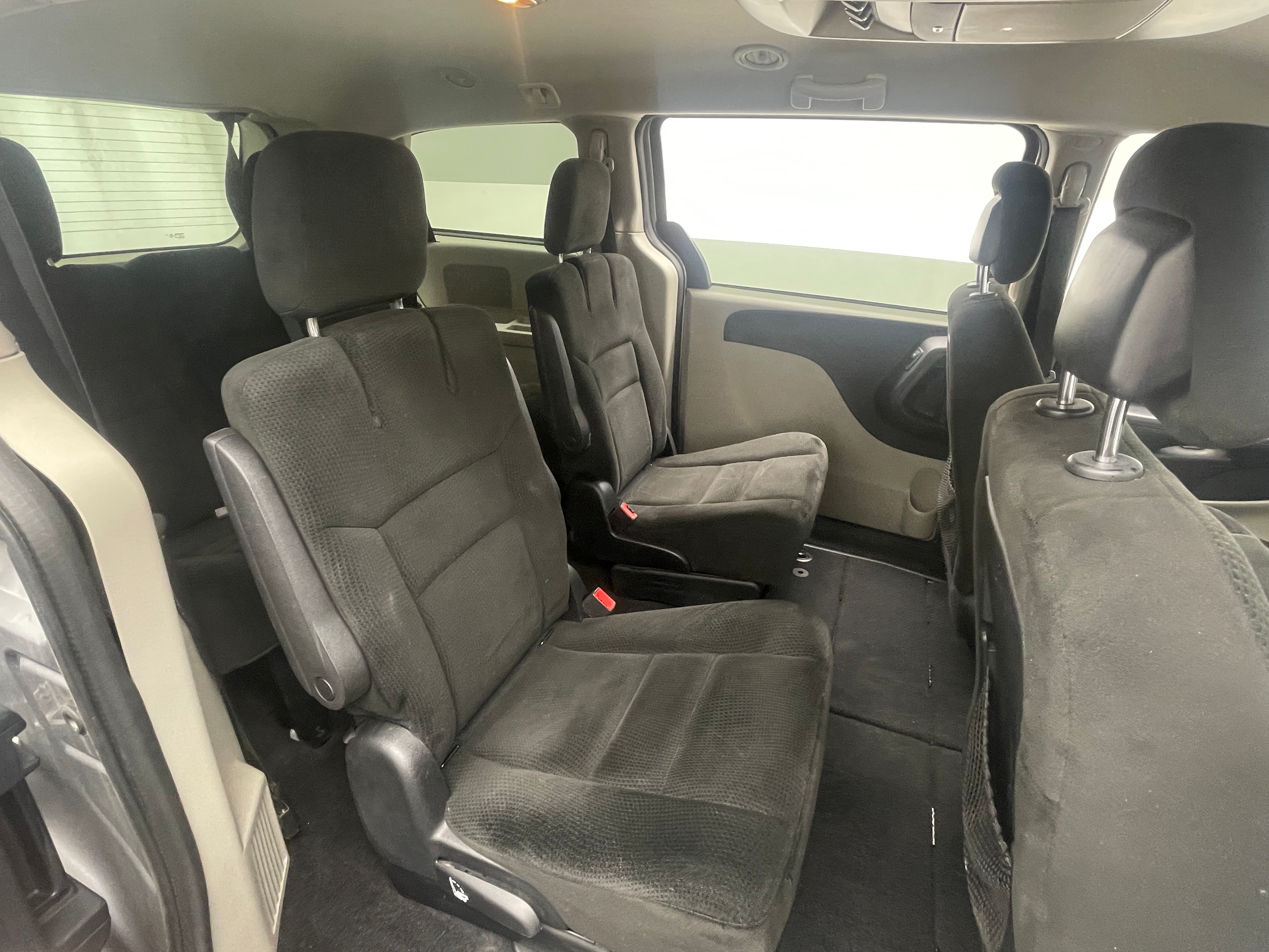 2016 Dodge Grand Caravan SE 6