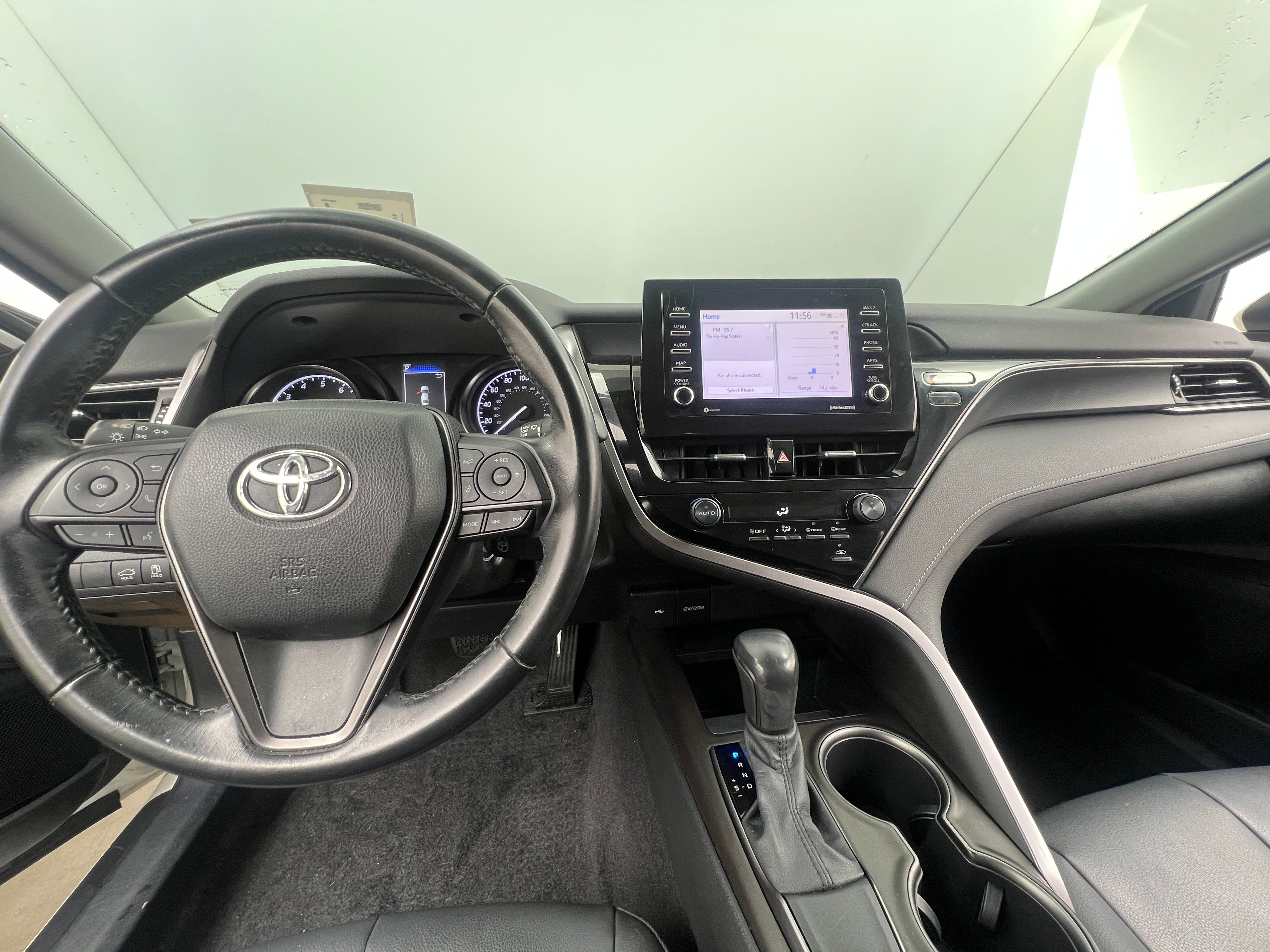 2021 Toyota Camry SE 3