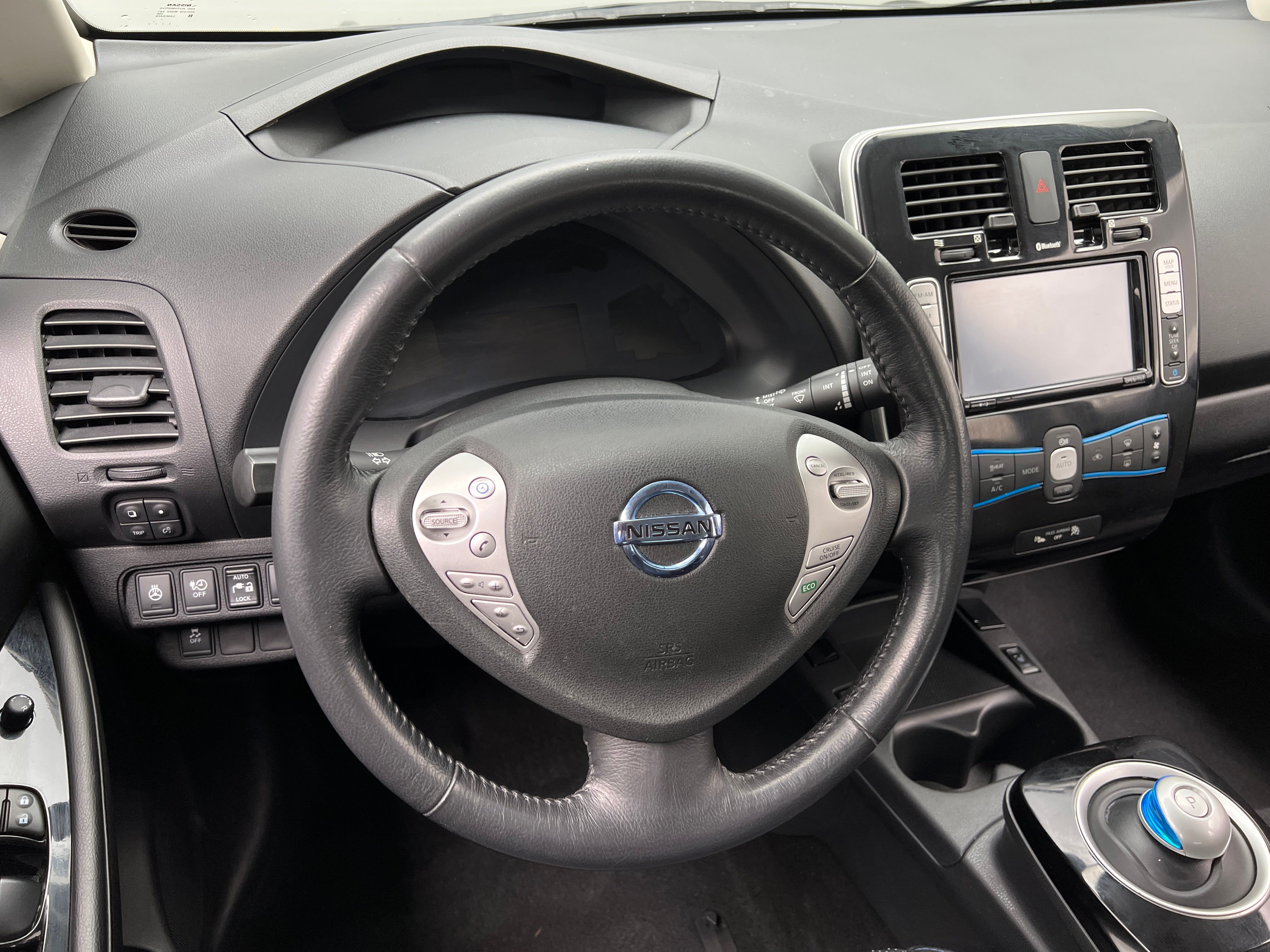 2015 Nissan Leaf SL 4