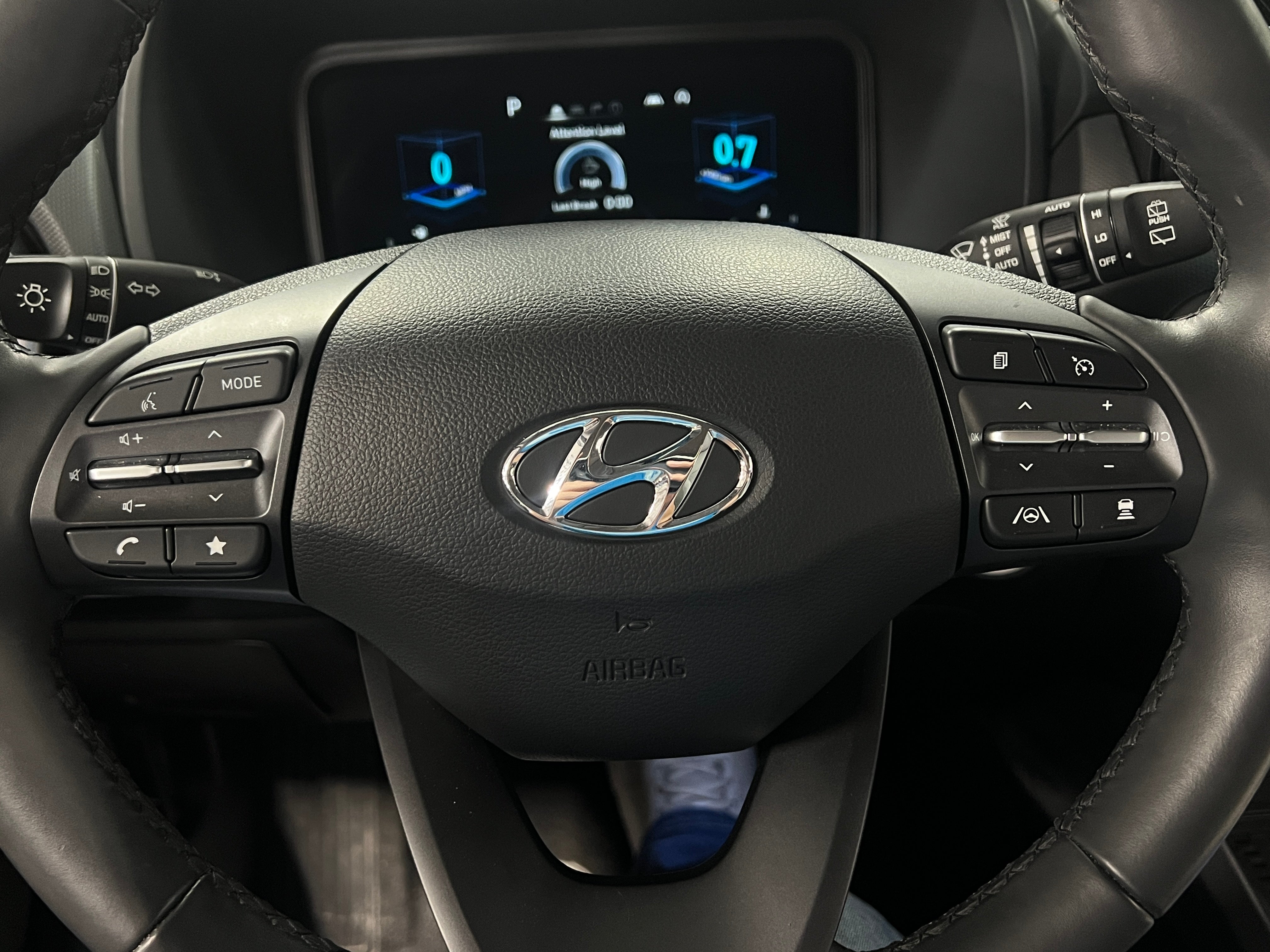 2022 Hyundai Kona Limited 4