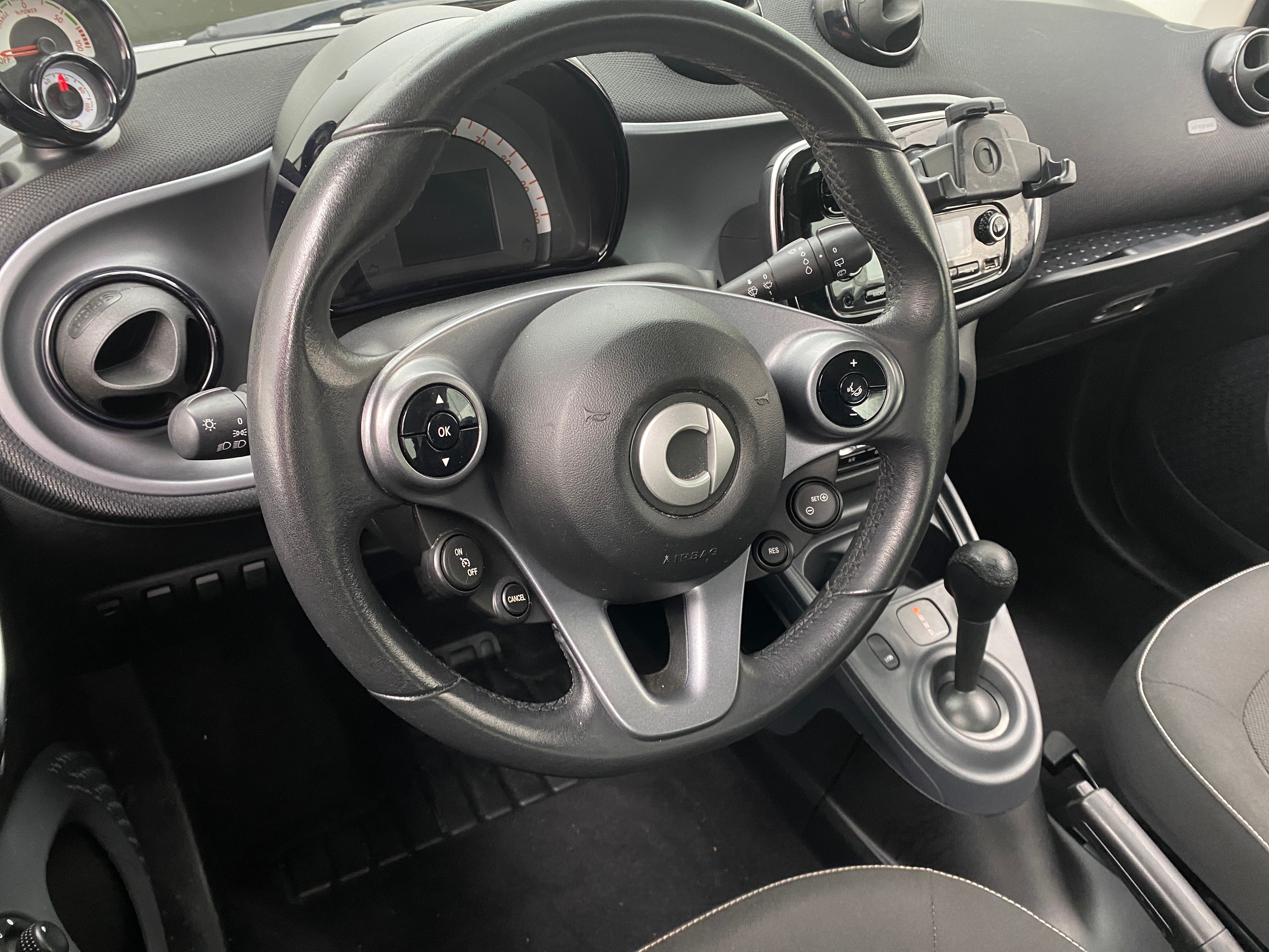 2018 smart fortwo Pure 5