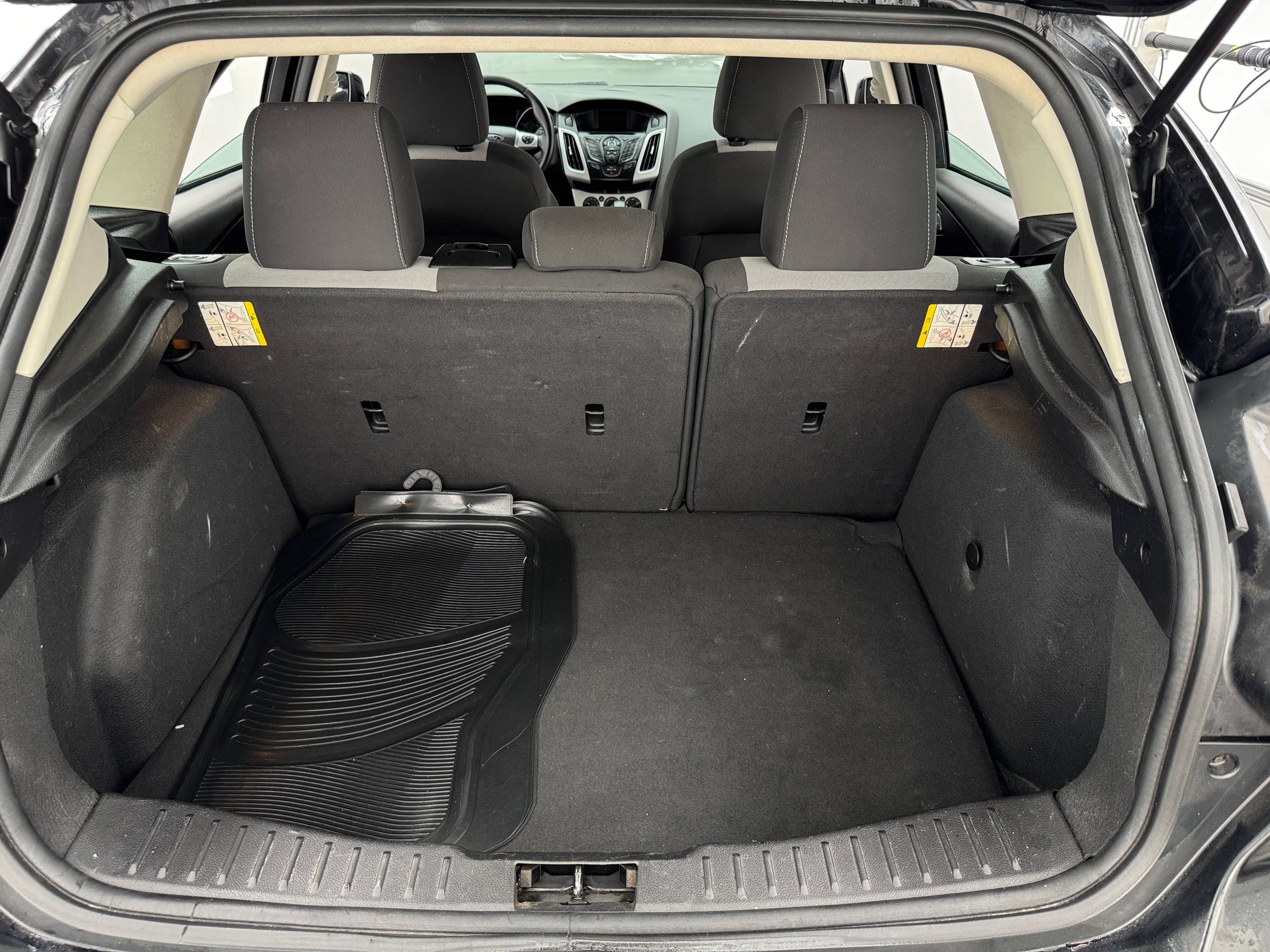 2014 Ford Focus SE 7
