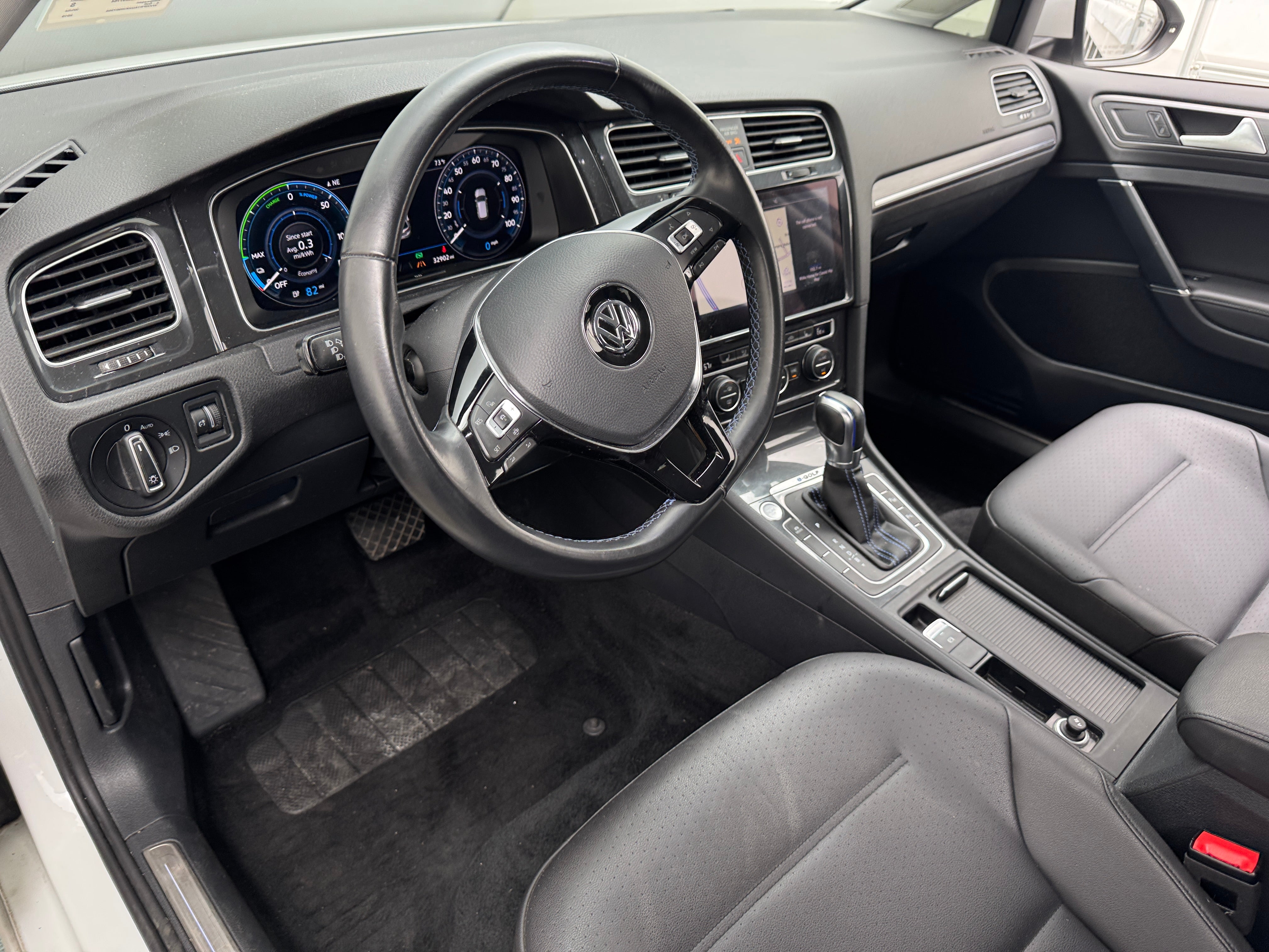 2019 Volkswagen e-Golf SEL Premium 3