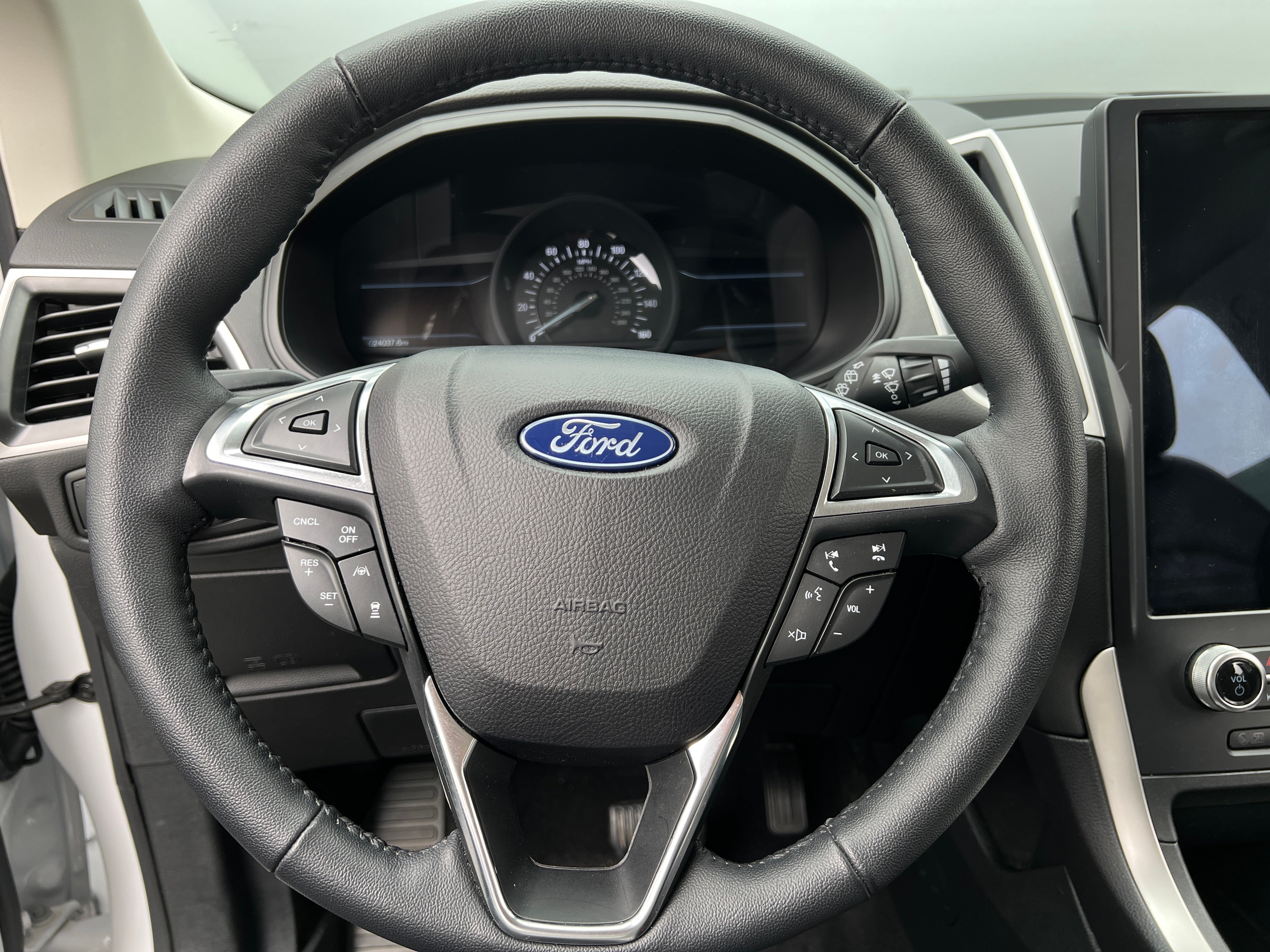 2024 Ford Edge SEL 5