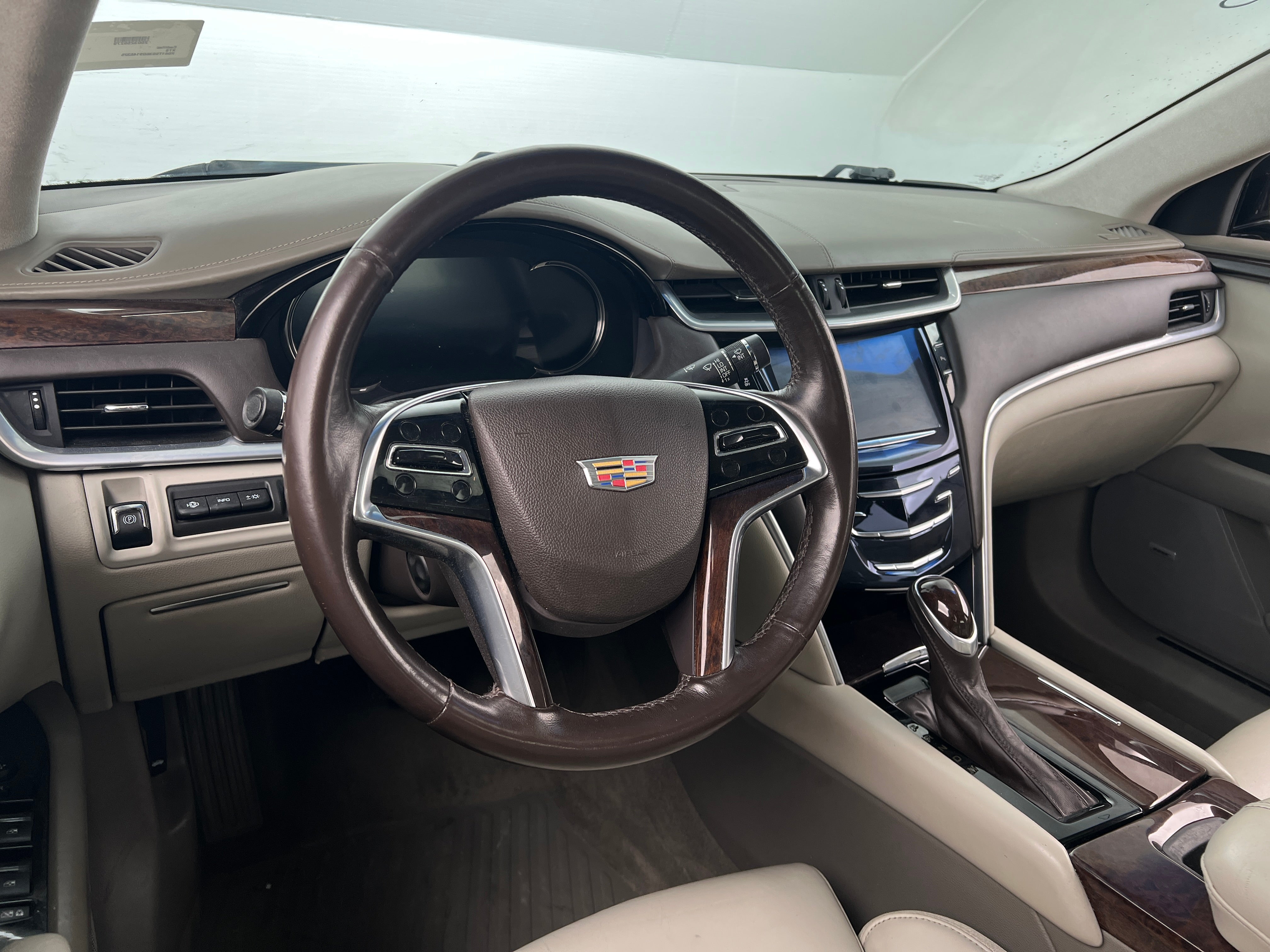 2016 Cadillac XTS Platinum 2