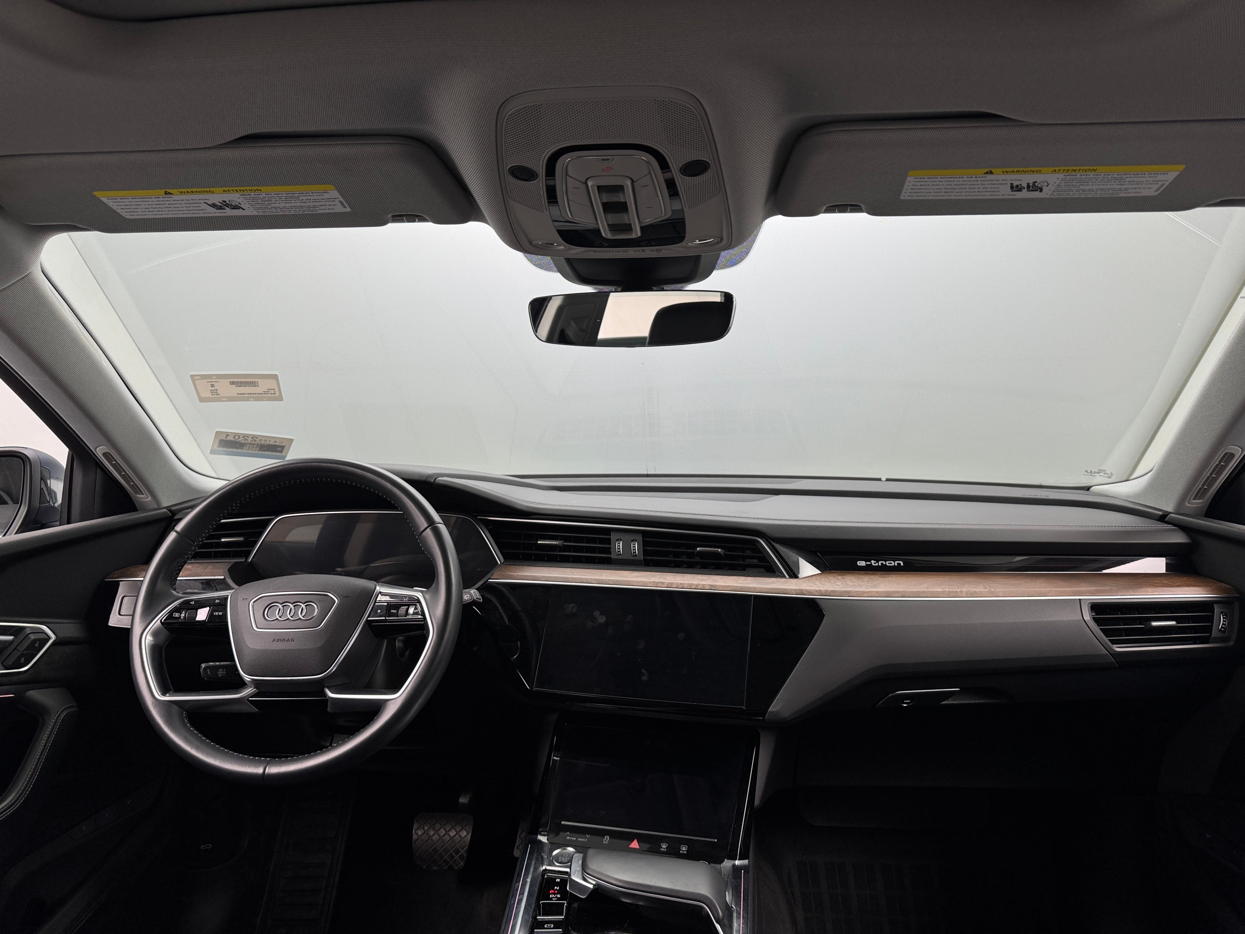 Thumbnail: 2019 Audi e-tron - 3