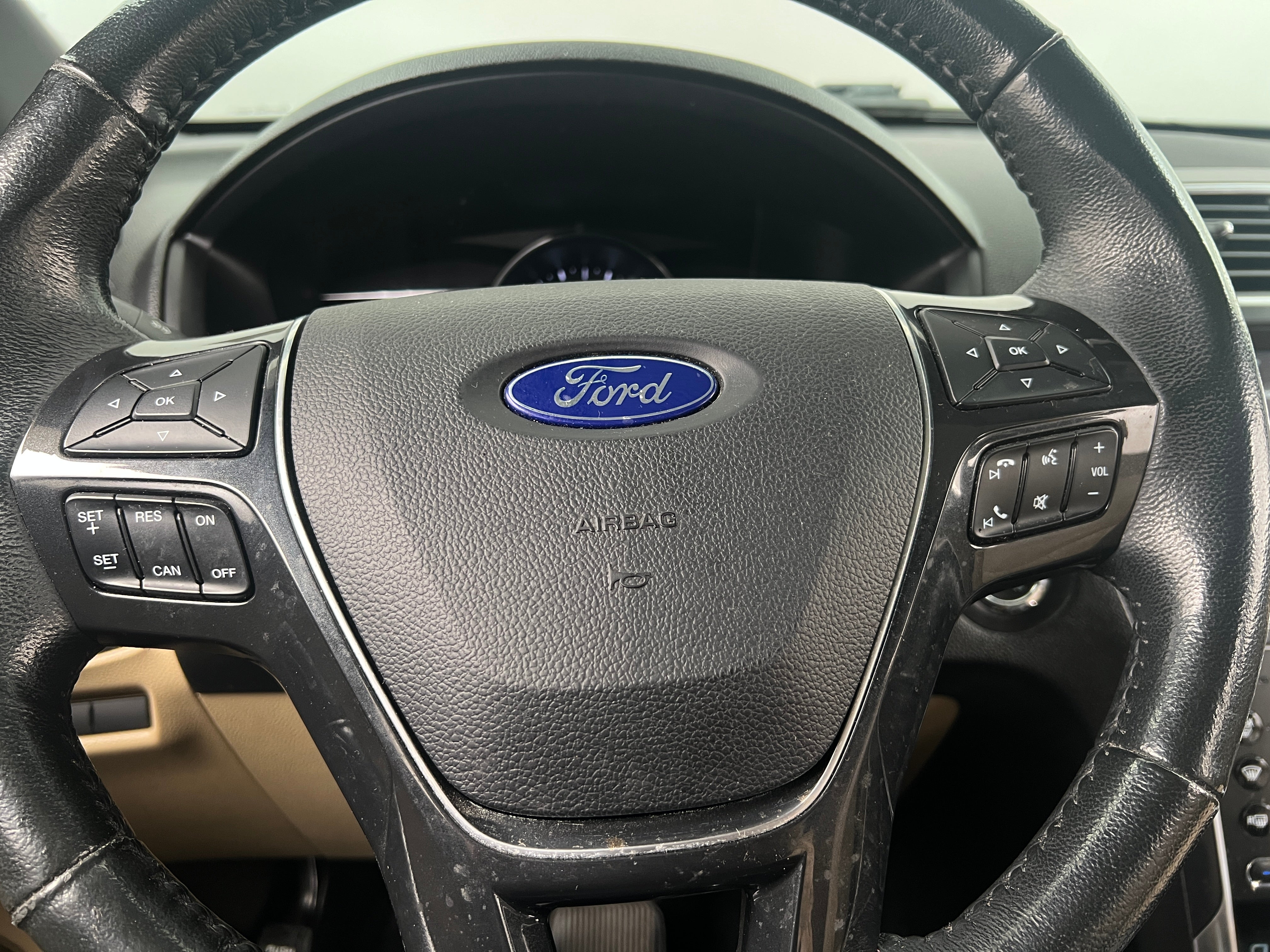 2017 Ford Explorer Limited 4