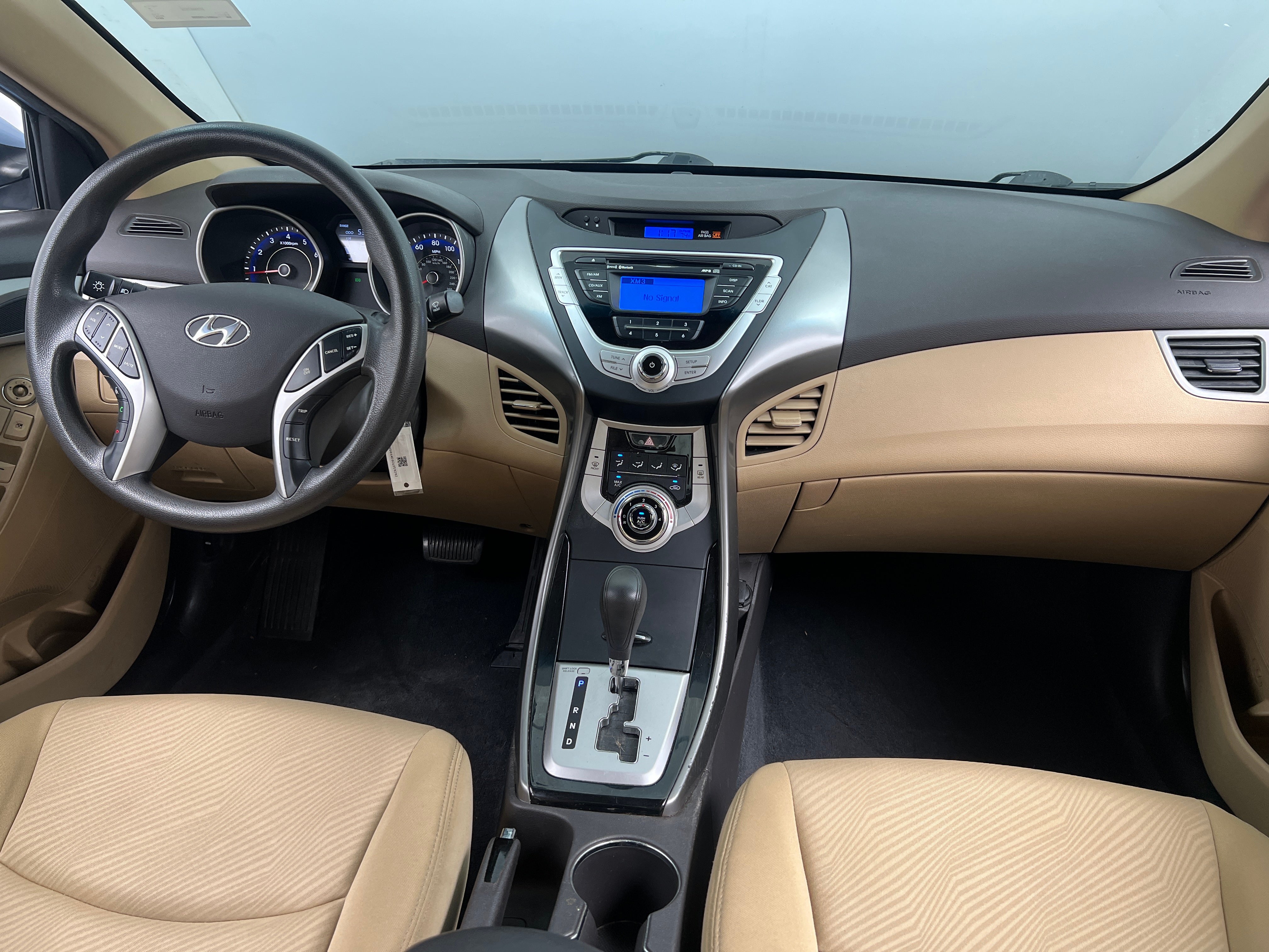 2012 Hyundai Elantra GLS 3