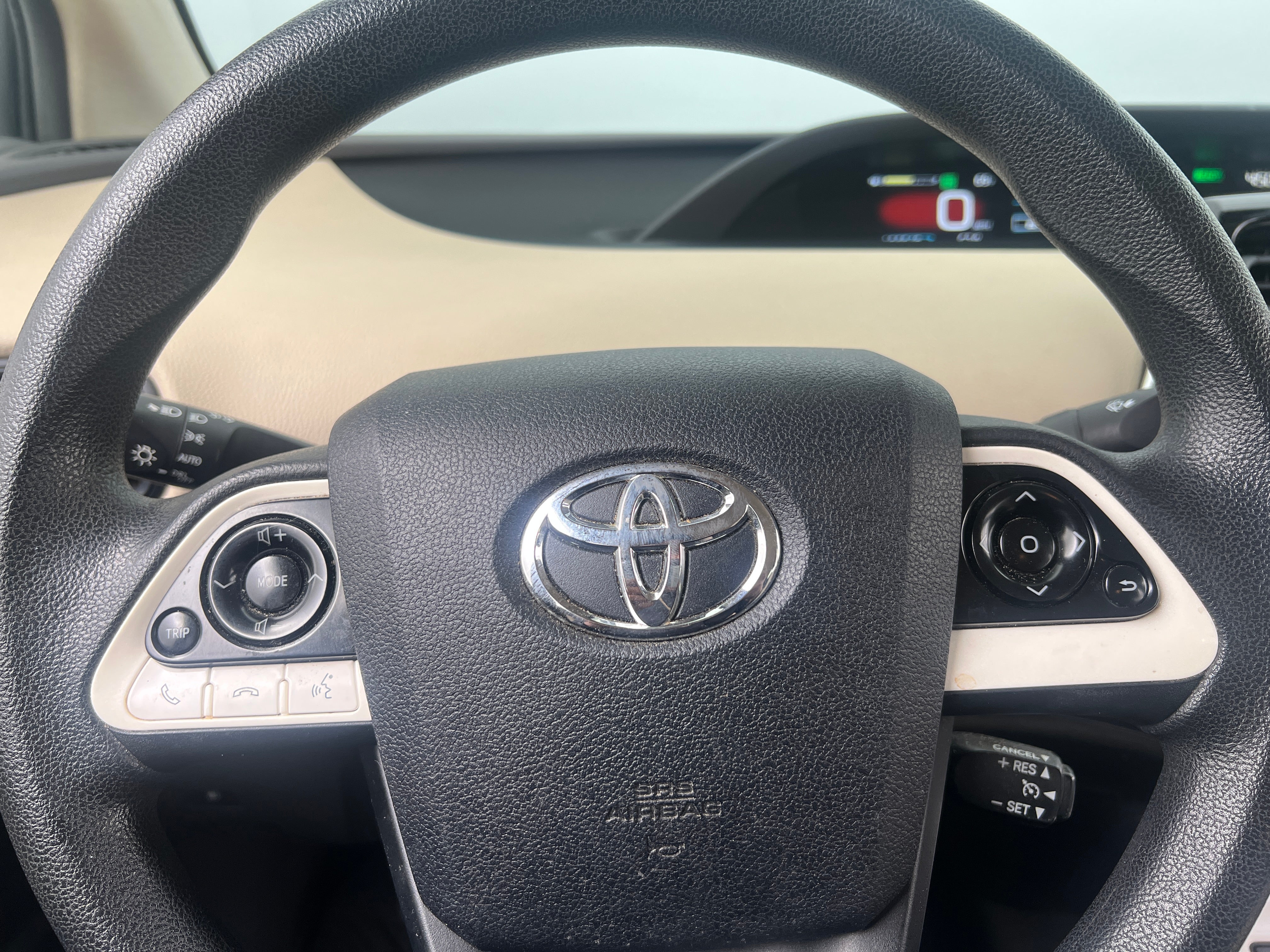 2016 Toyota Prius Two 5