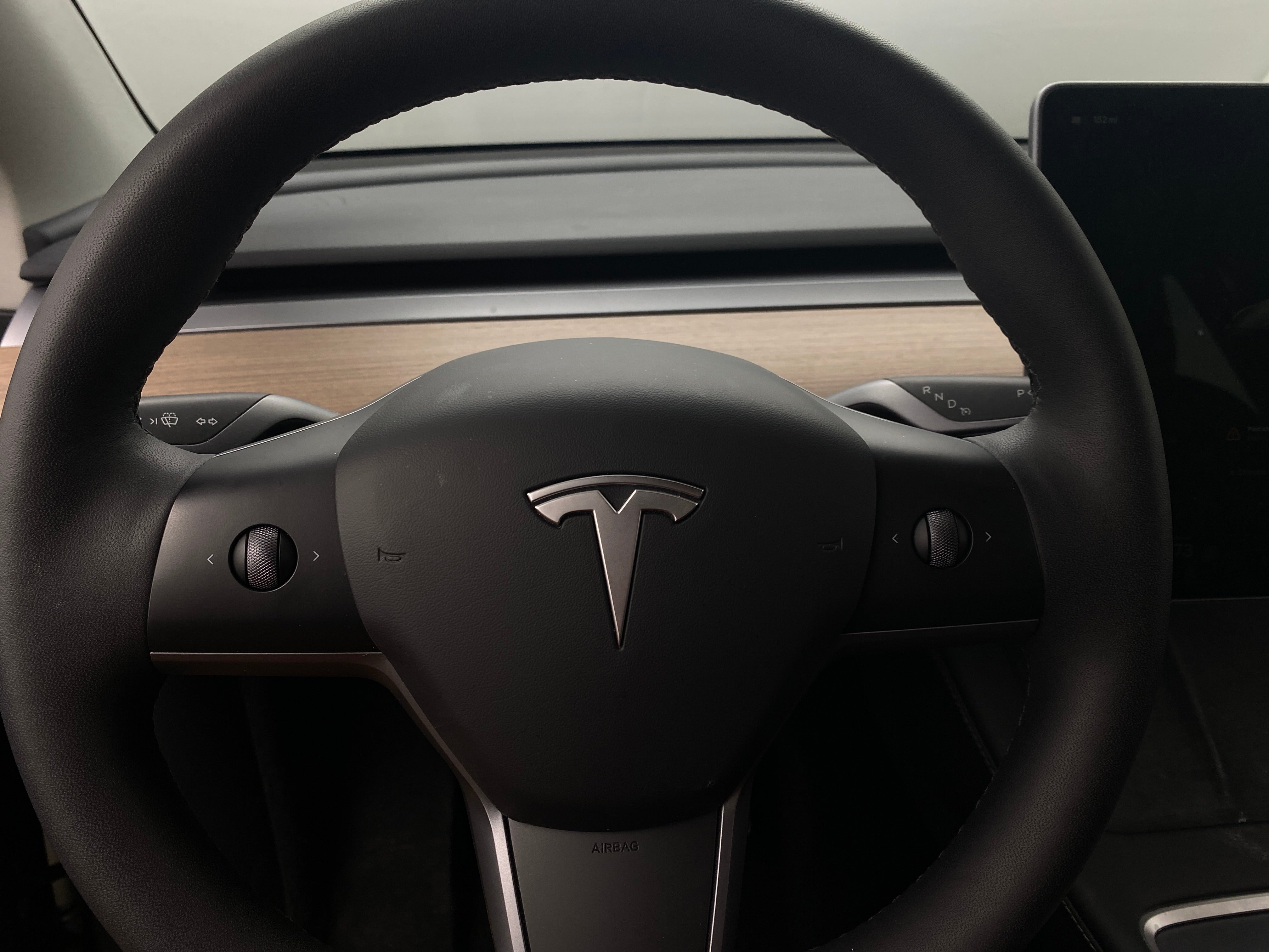 2023 Tesla Model Y Long Range 4