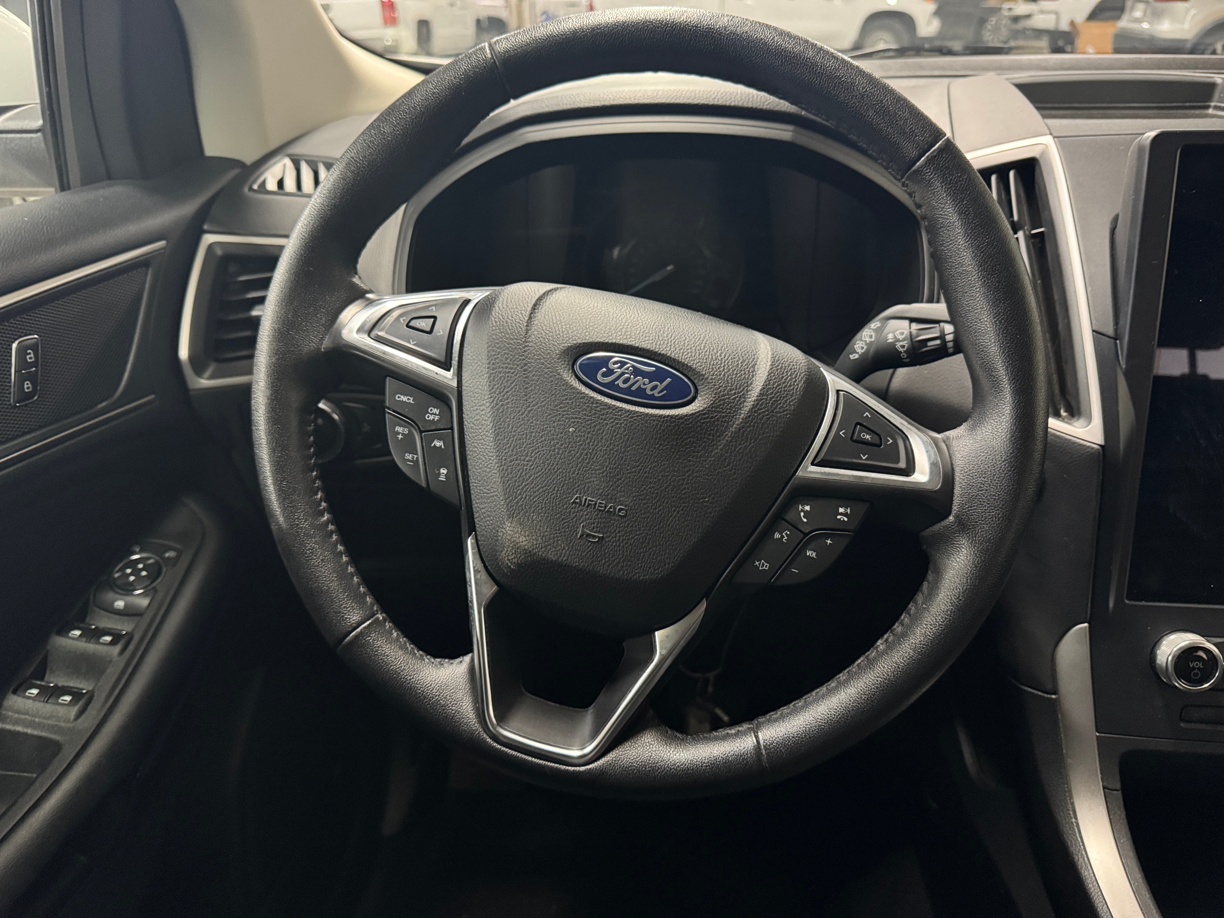 2022 Ford Edge SEL 5