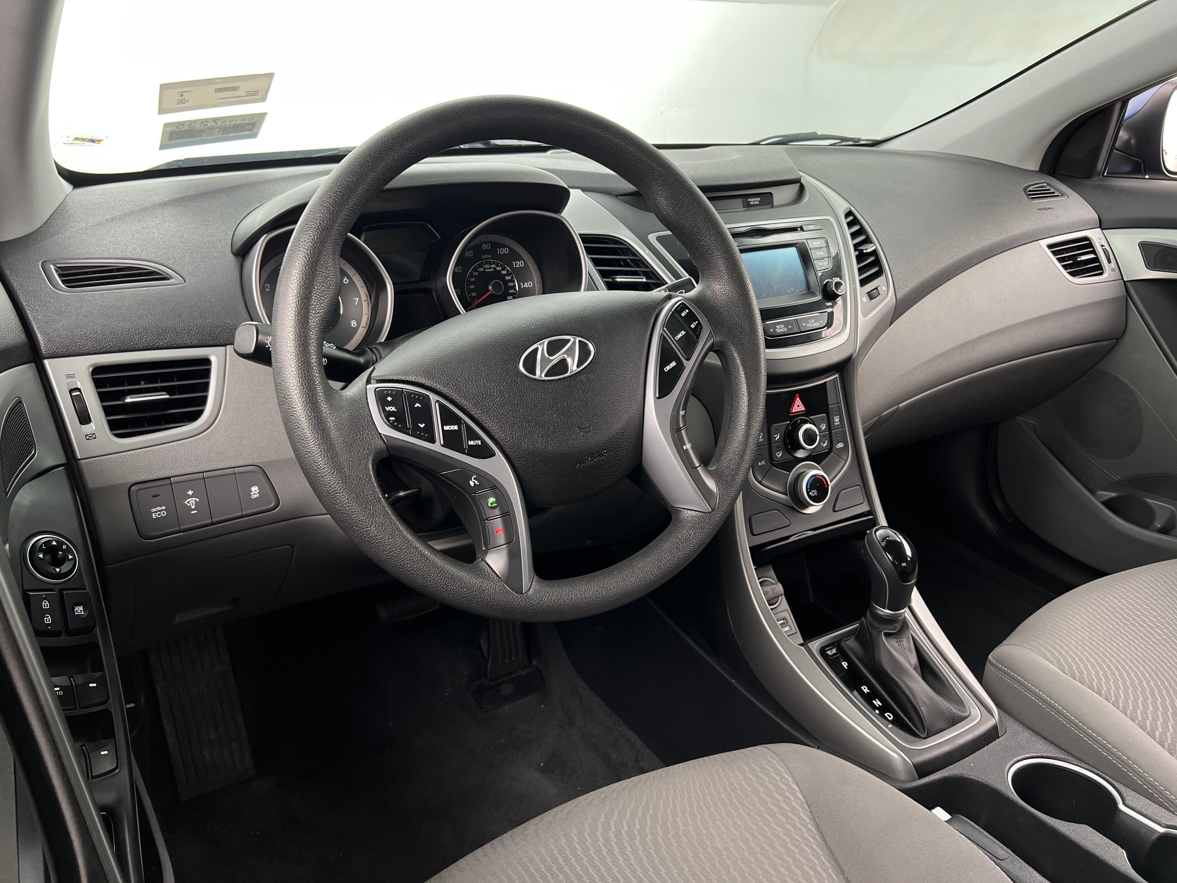 2016 Hyundai Elantra SE 3