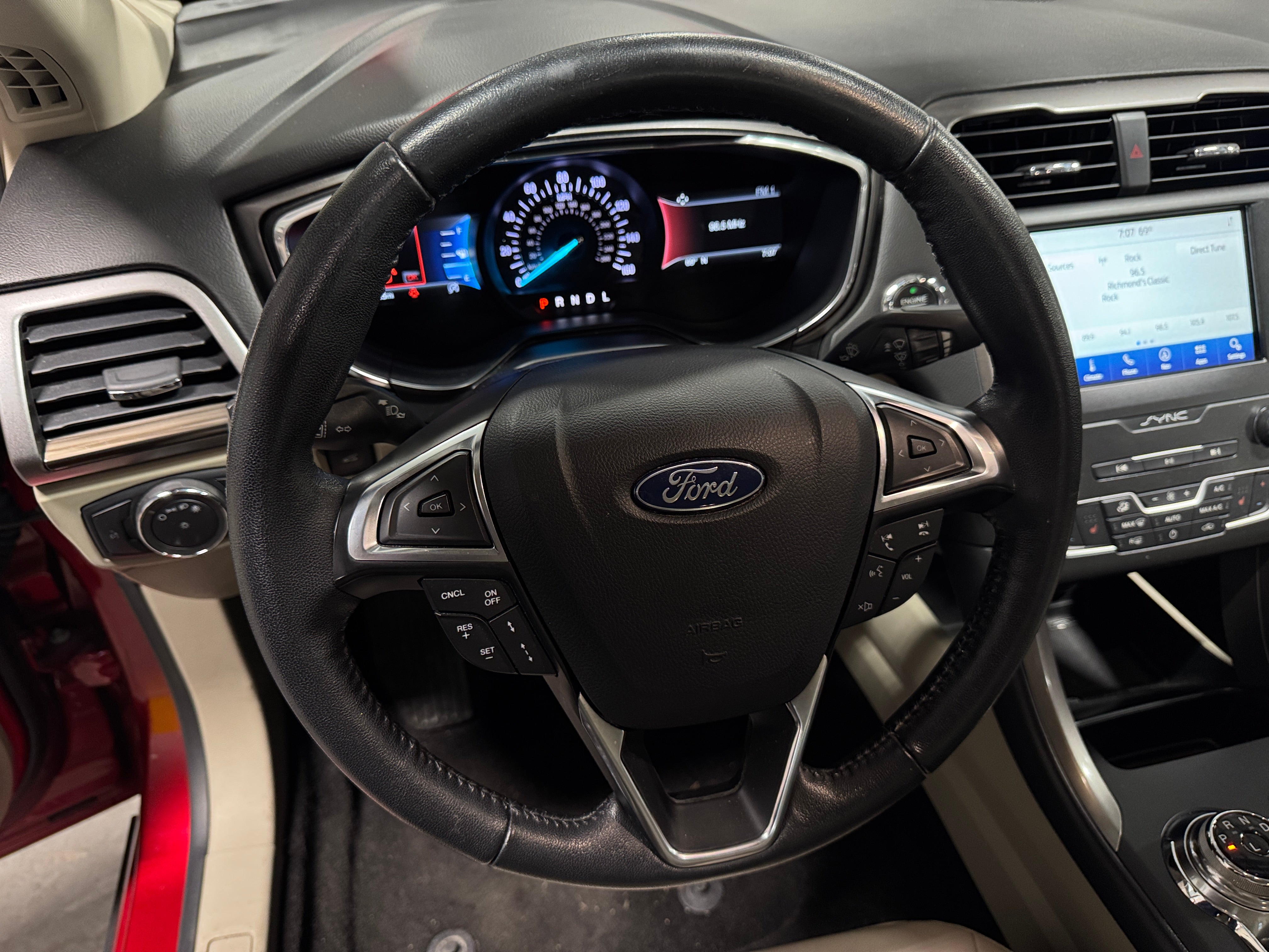 2020 Ford Fusion SEL 5