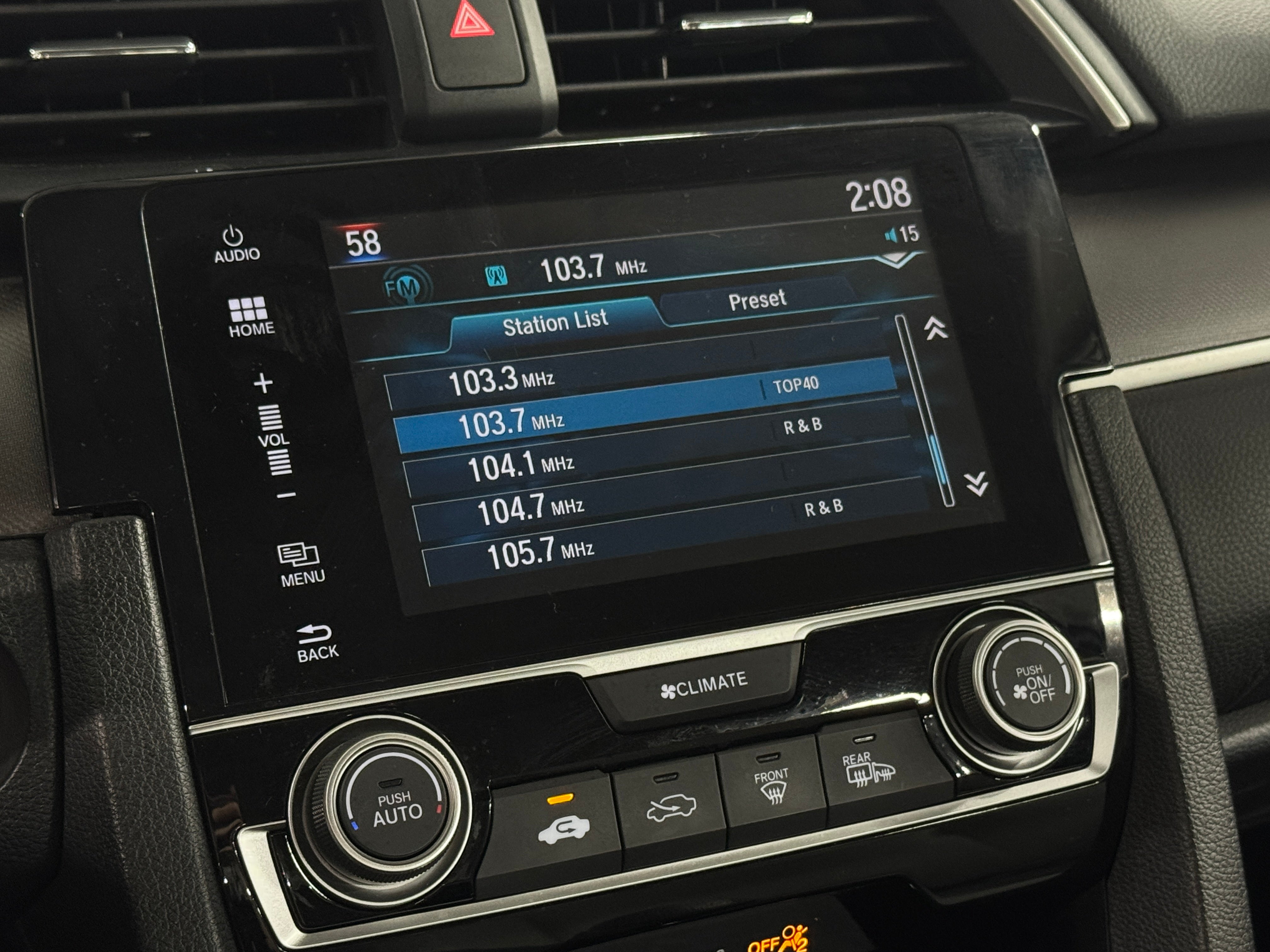 Thumbnail: 2016 Honda Civic - 4
