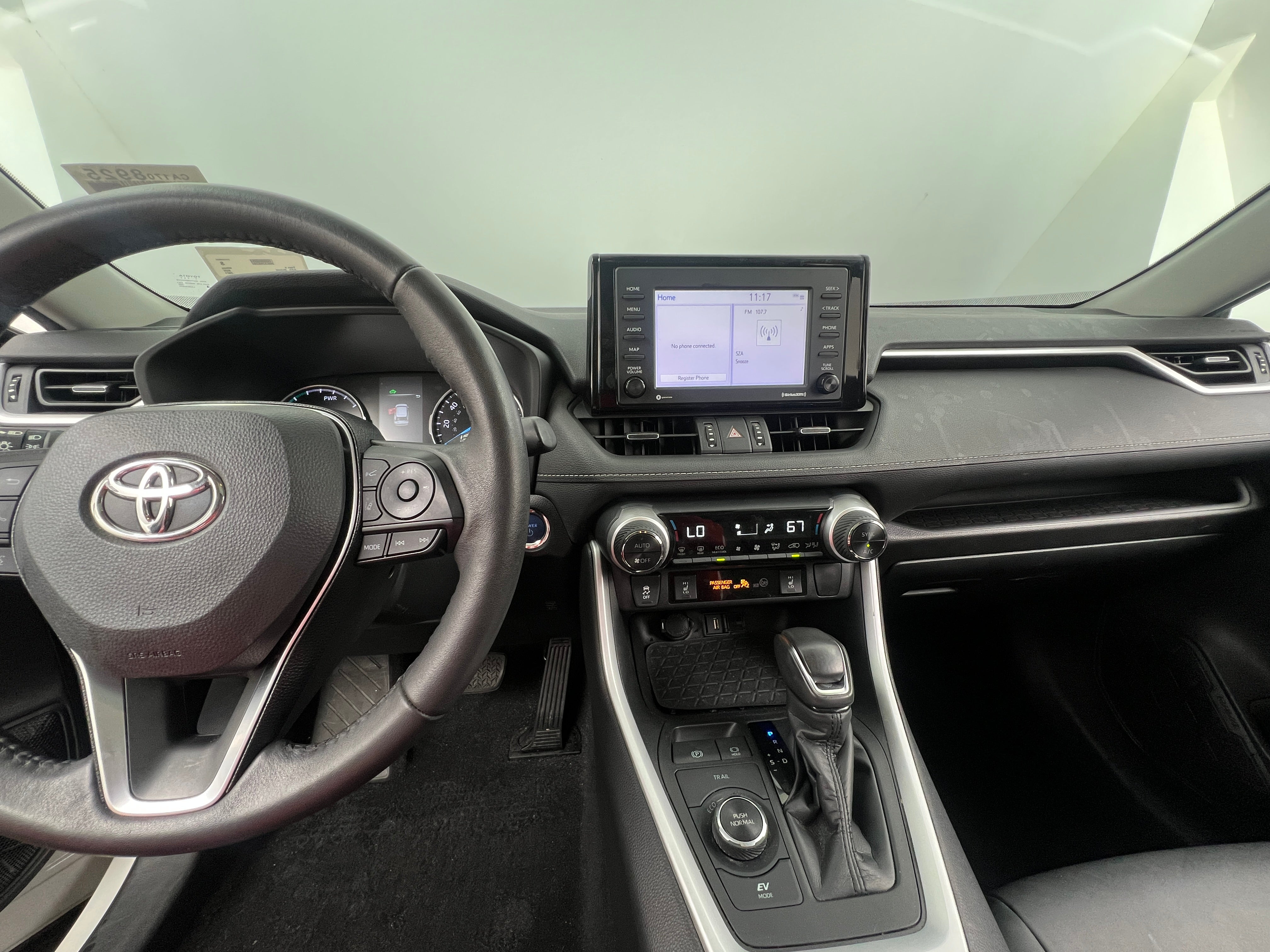 2021 Toyota RAV4 XLE Premium 3