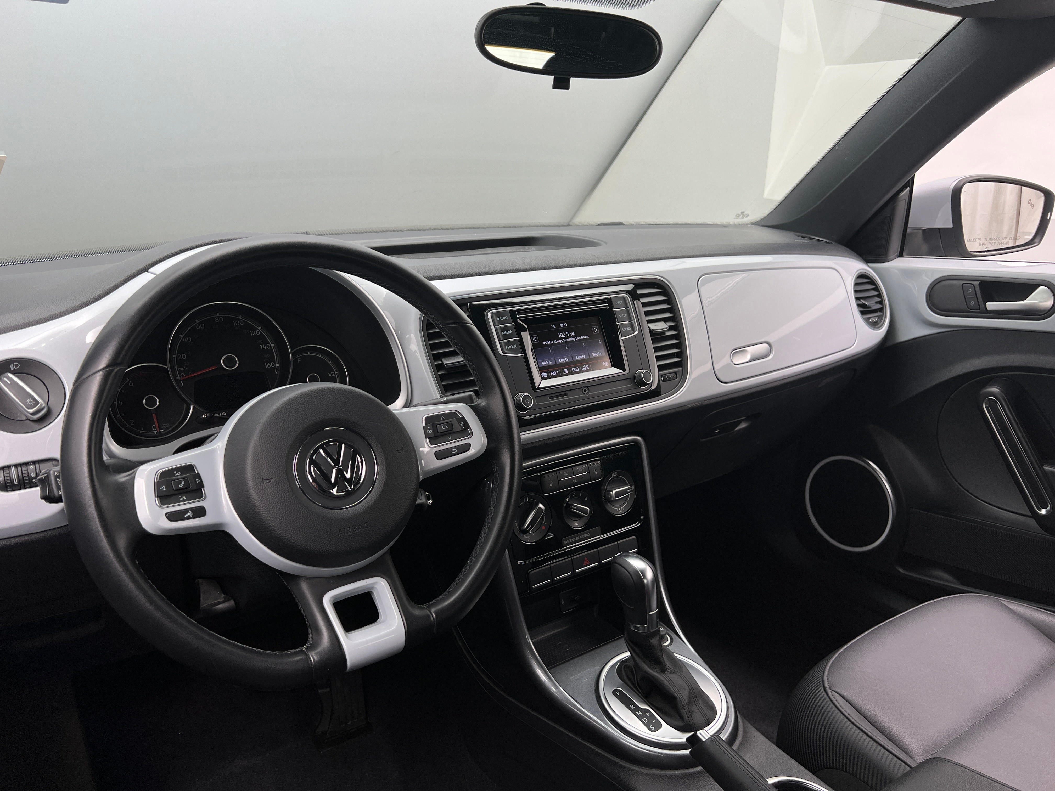 2019 Volkswagen Beetle S 3