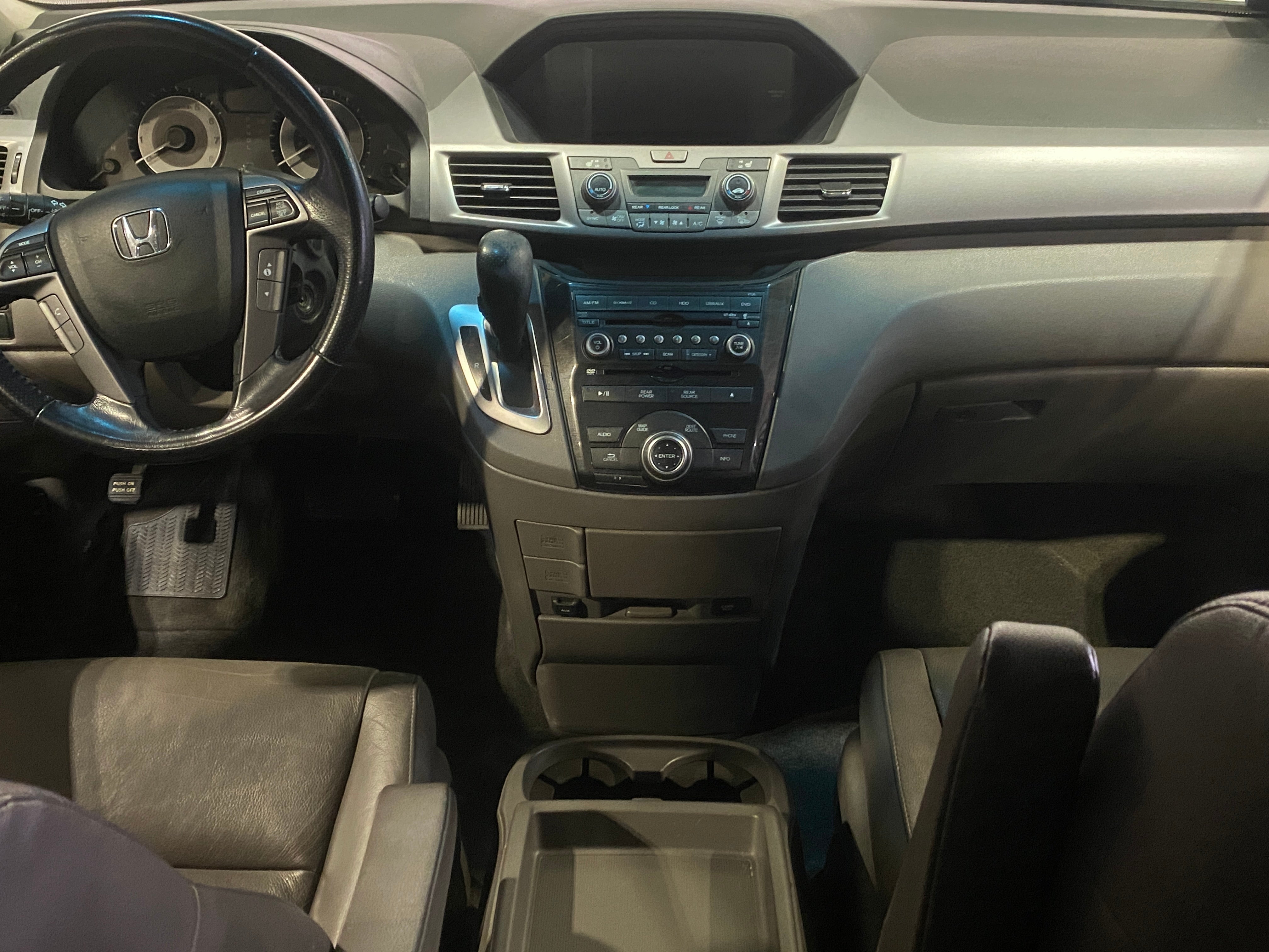 2012 Honda Odyssey Touring 2