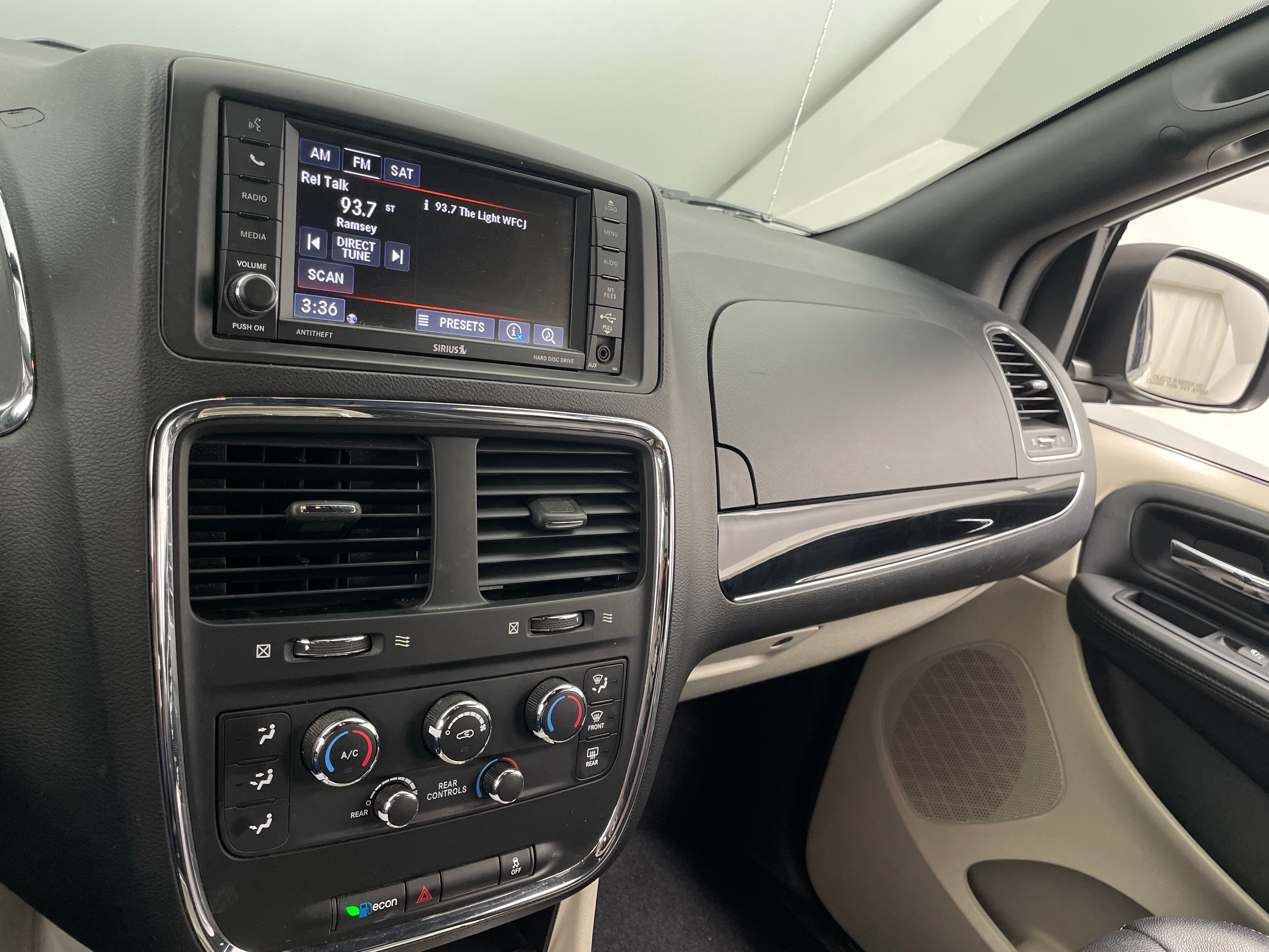 2019 Dodge Grand Caravan SXT 4