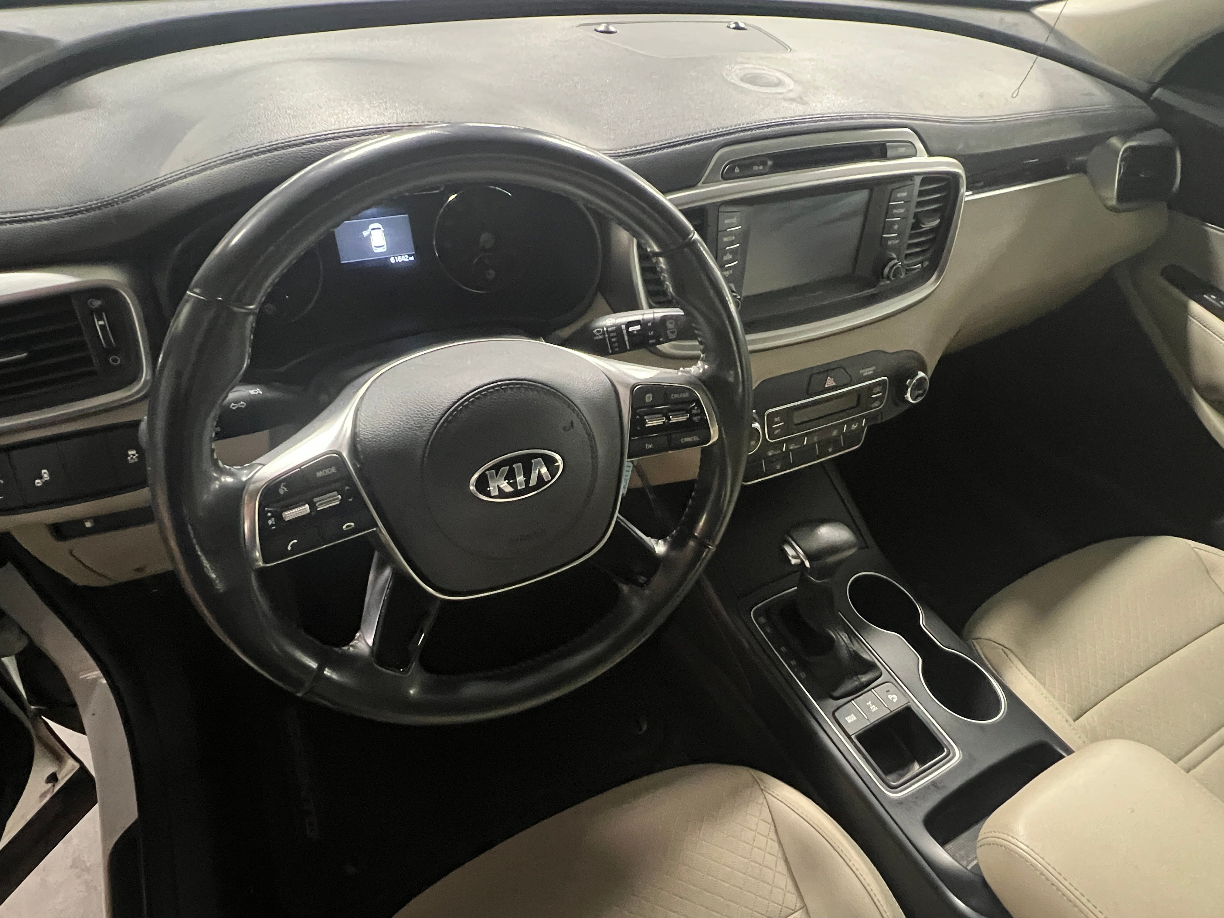 2019 Kia Sorento LX 3