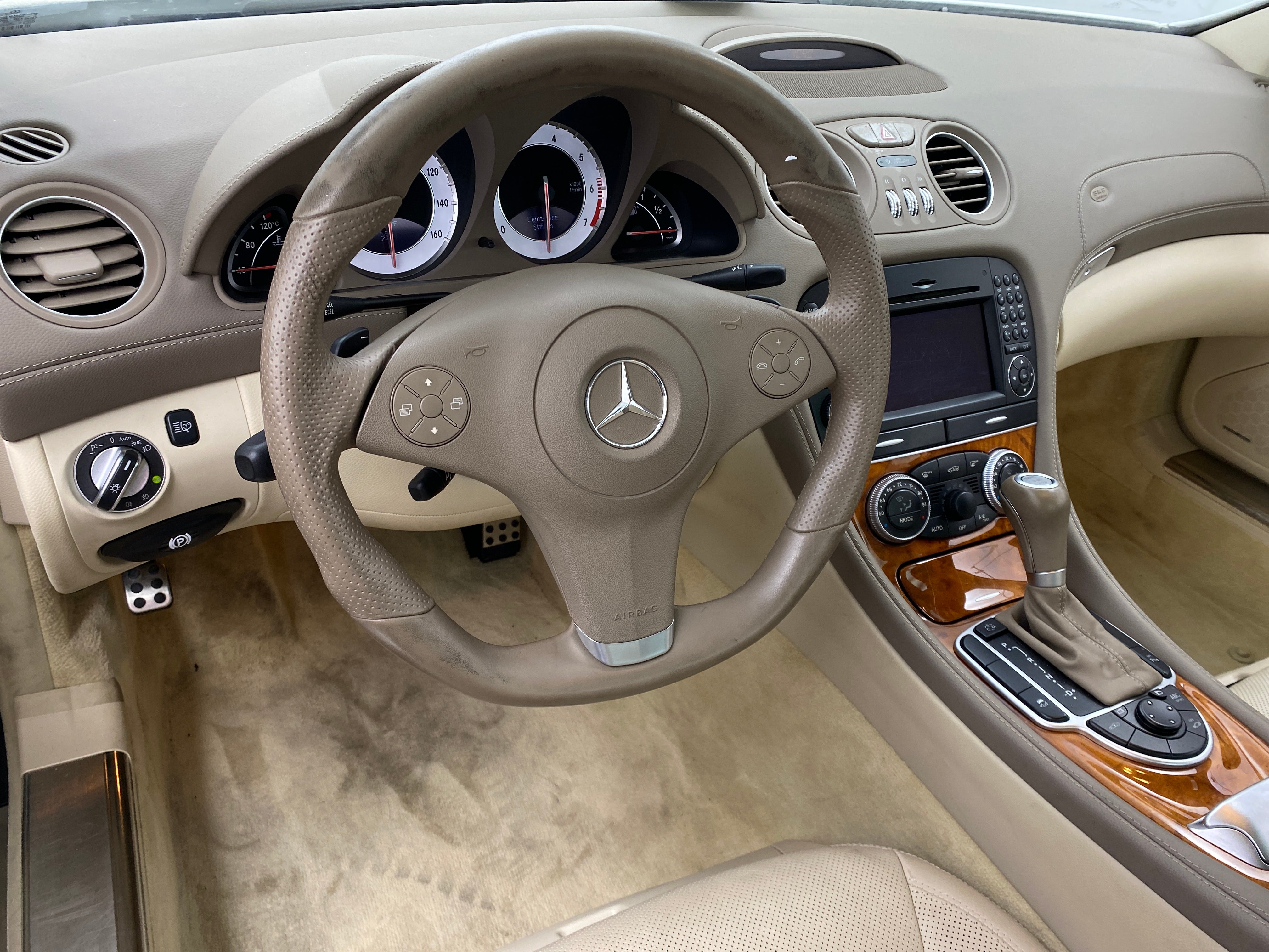 2012 Mercedes-Benz SL-Class SL 550 5