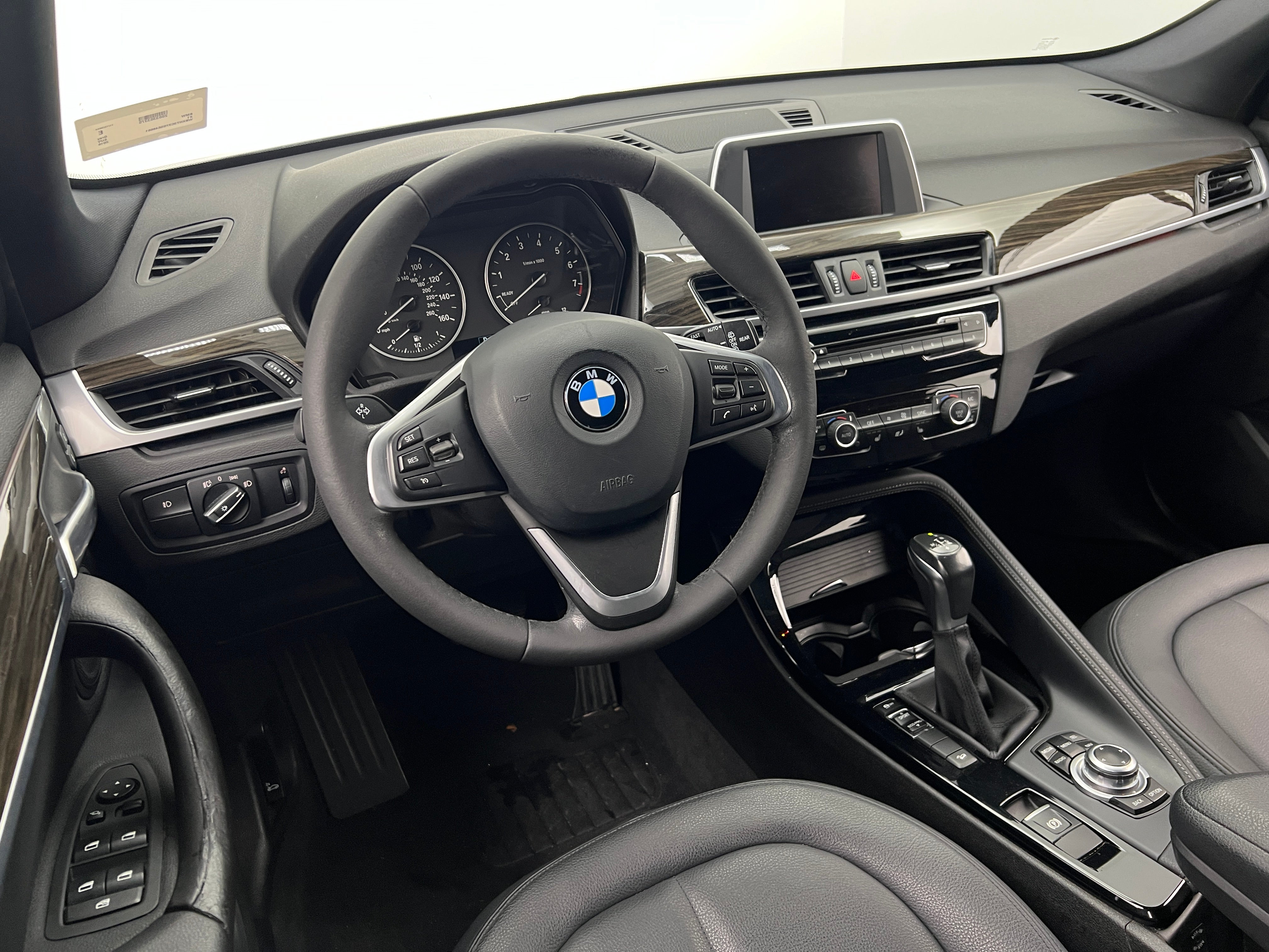 2016 BMW X1 xDrive28i 3