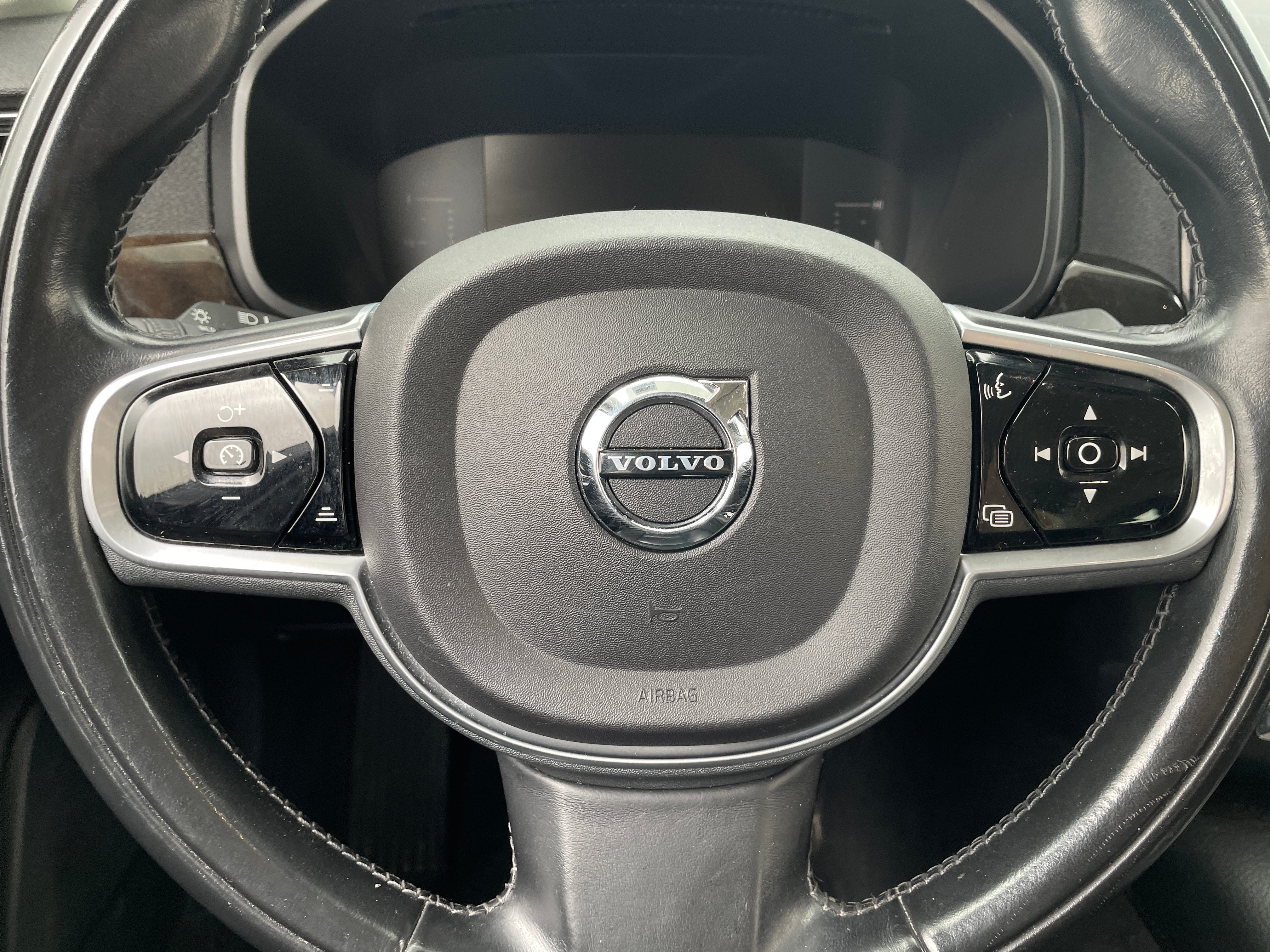 2018 Volvo S90 T5 Momentum 4