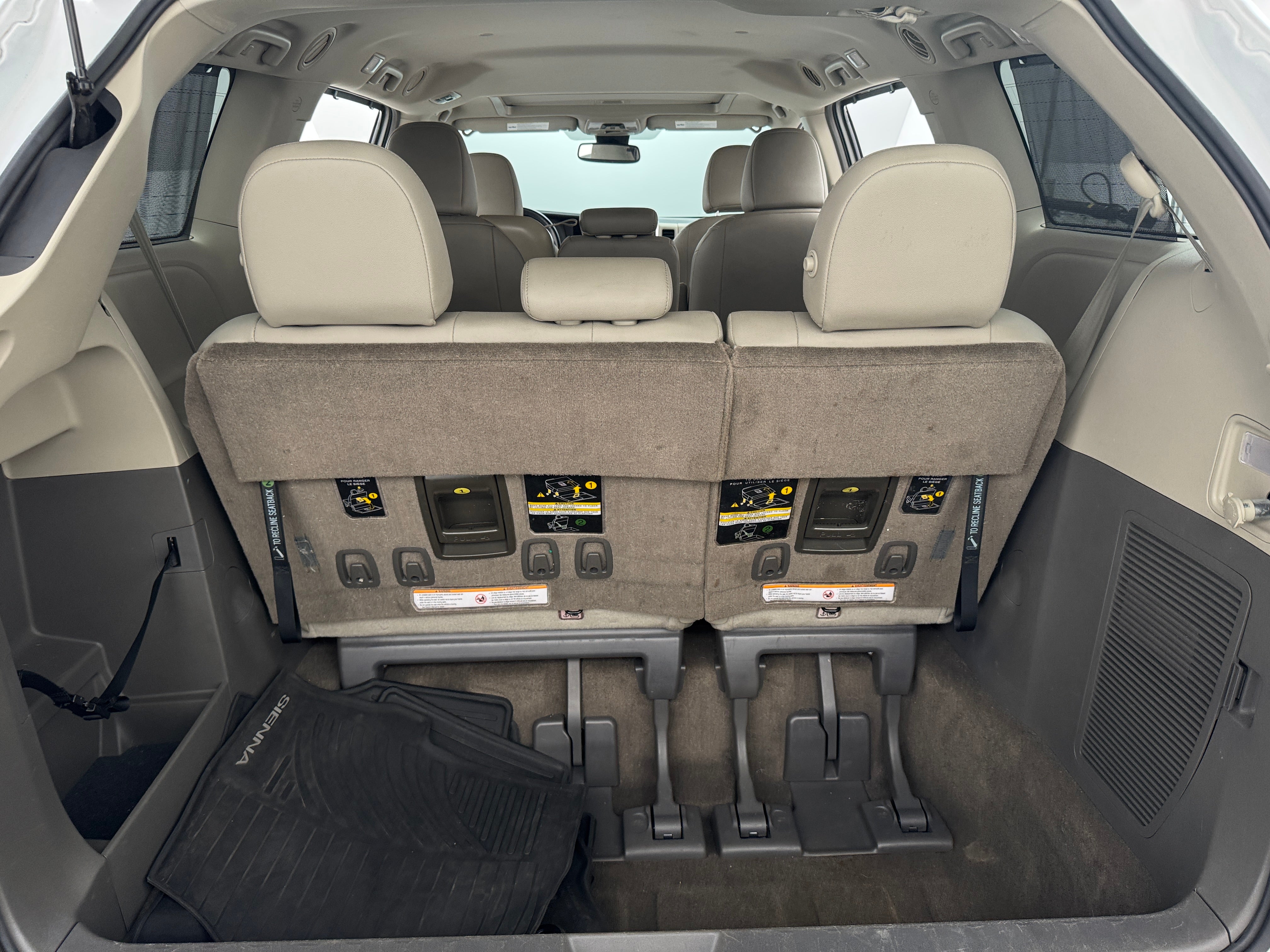 2018 Toyota Sienna XLE 6