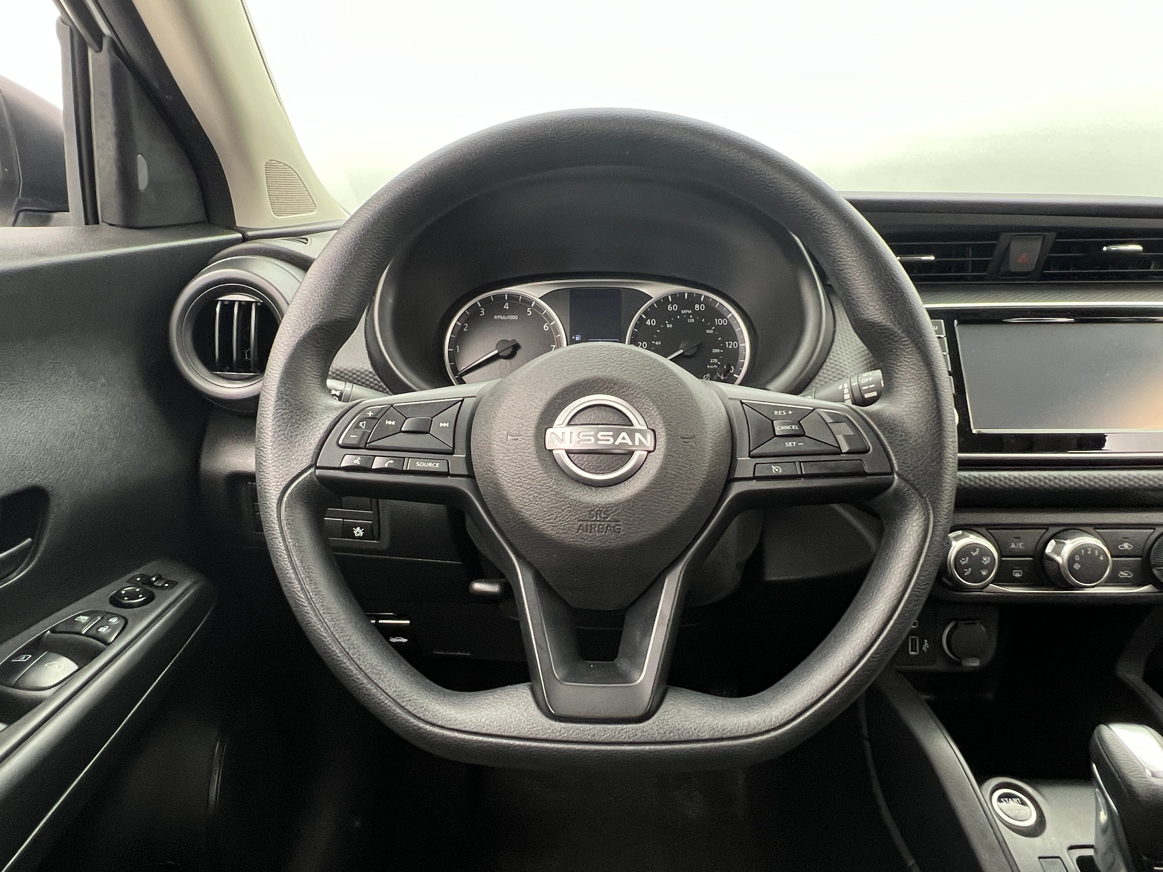 2023 Nissan Kicks S 5