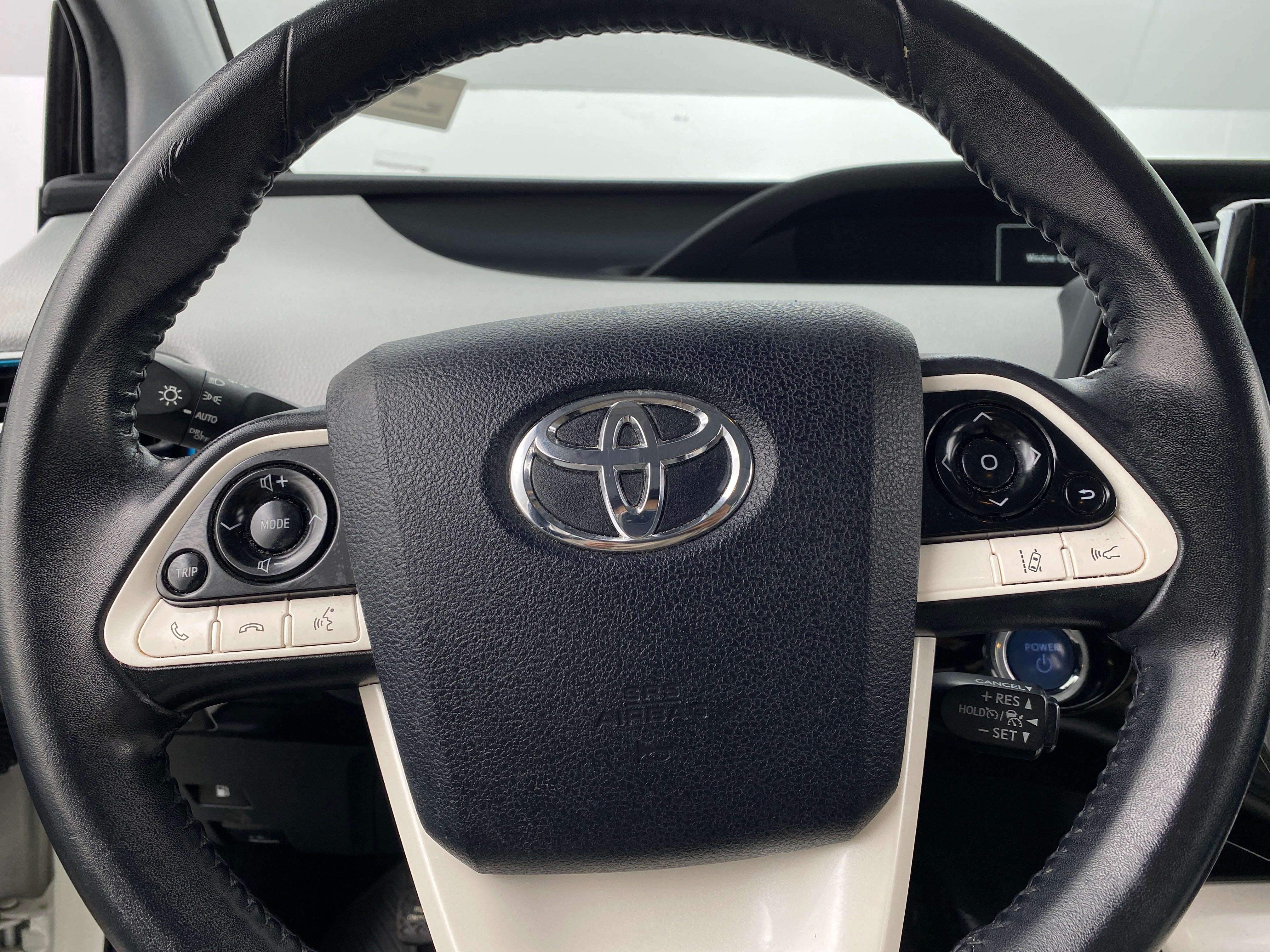 2018 Toyota Prius Four 5