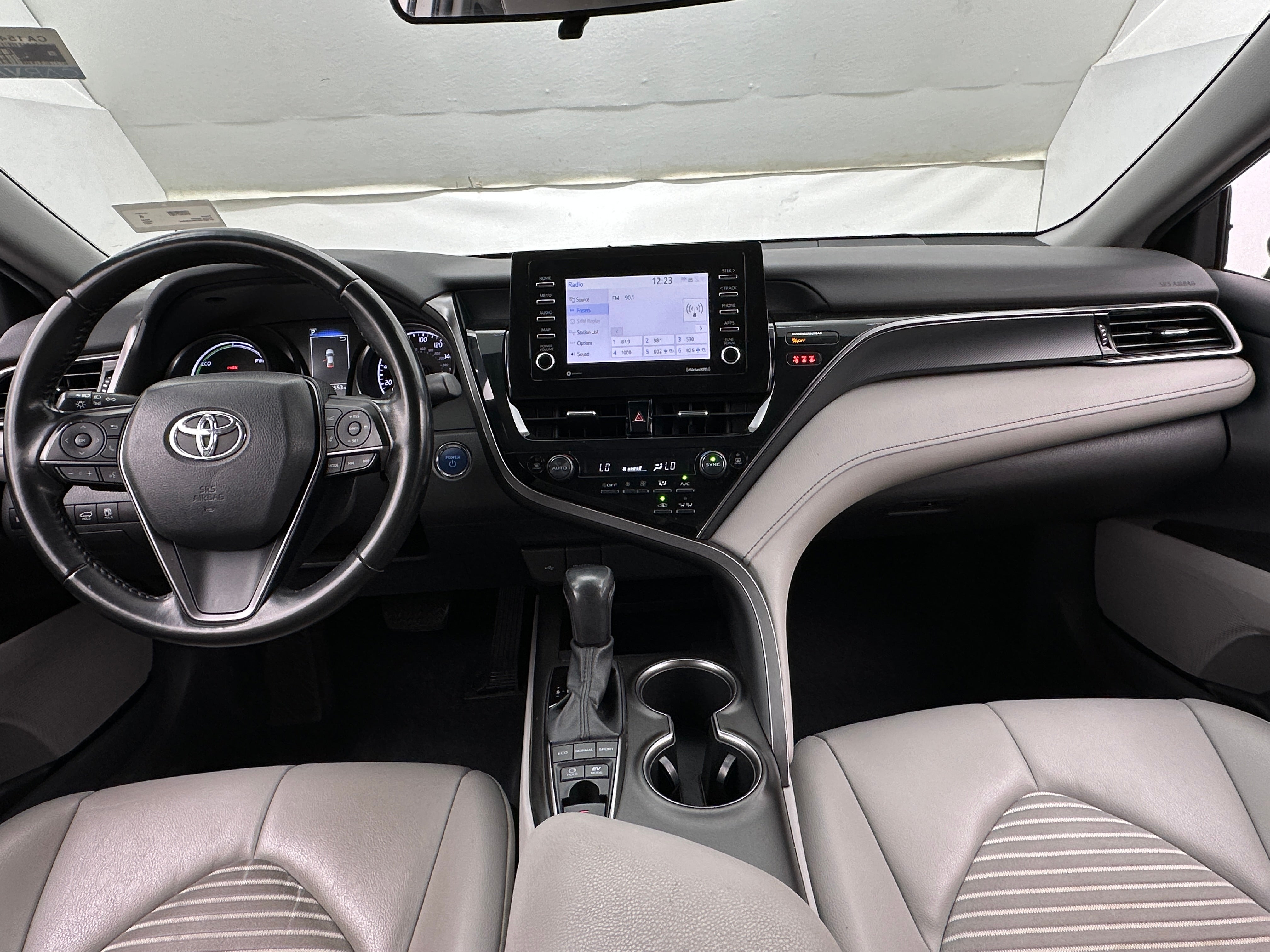 2021 Toyota Camry SE 3