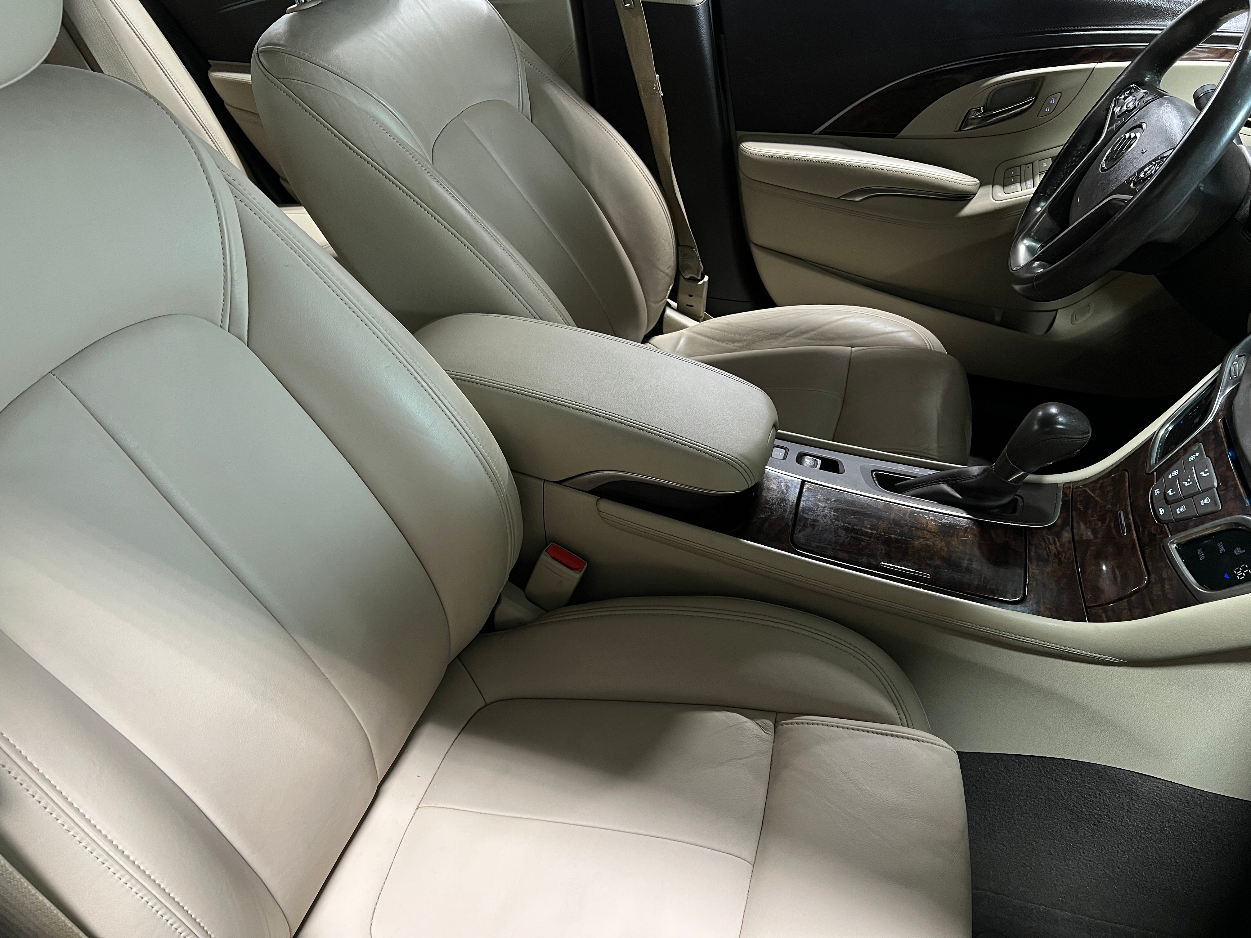 2014 Buick LaCrosse Leather Group 2