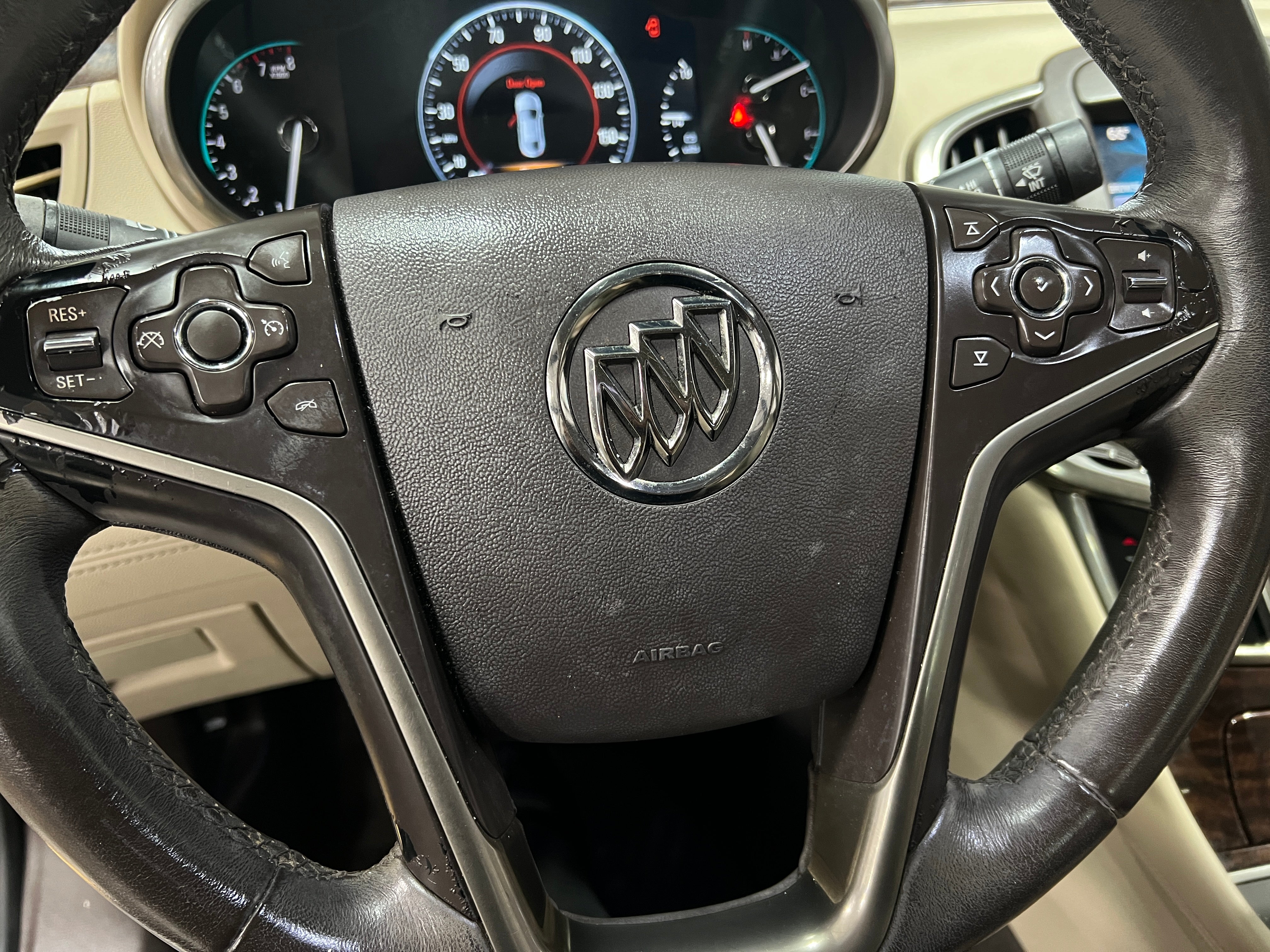 2014 Buick LaCrosse Leather Group 5