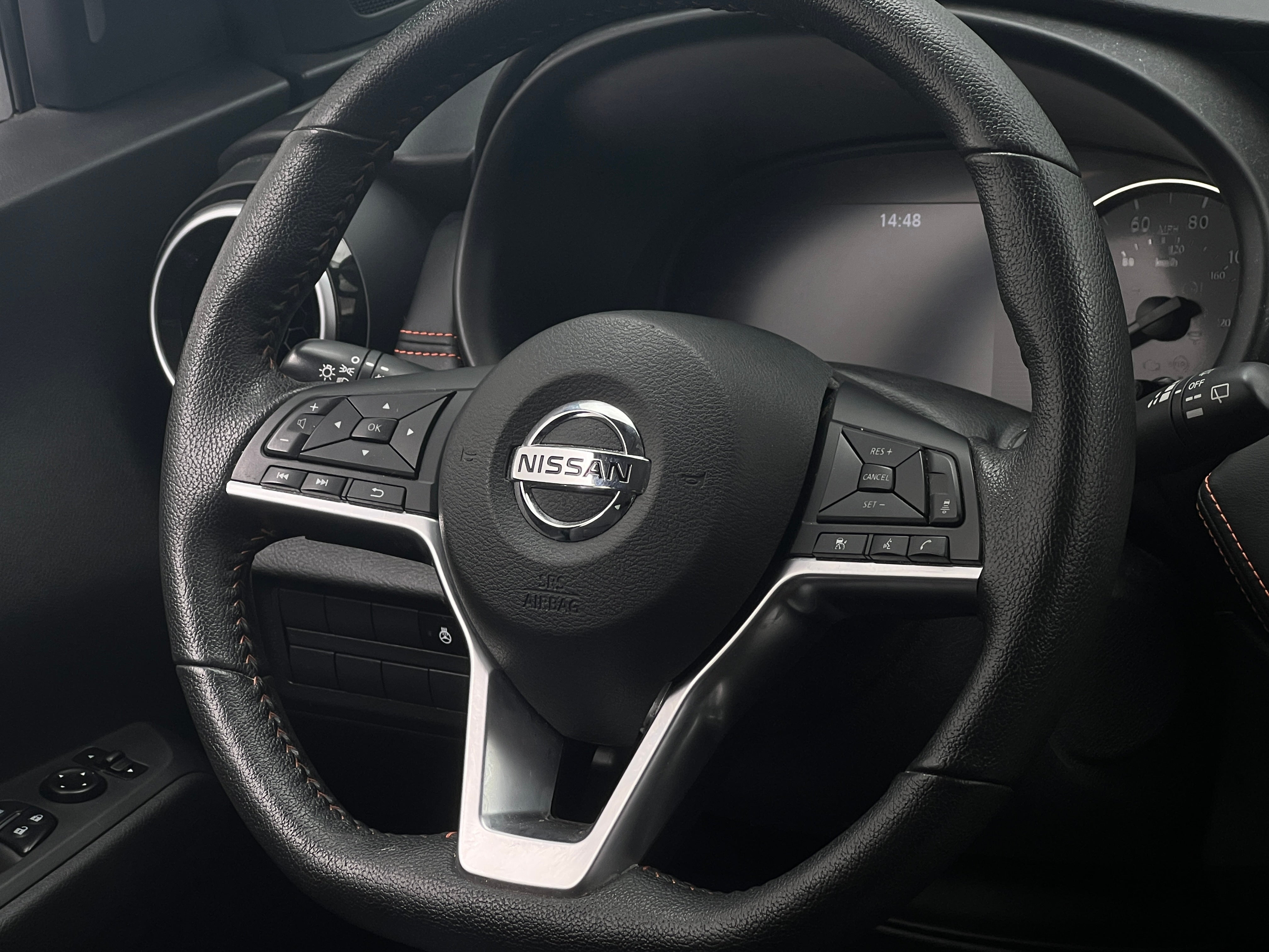 2021 Nissan Kicks SR 5