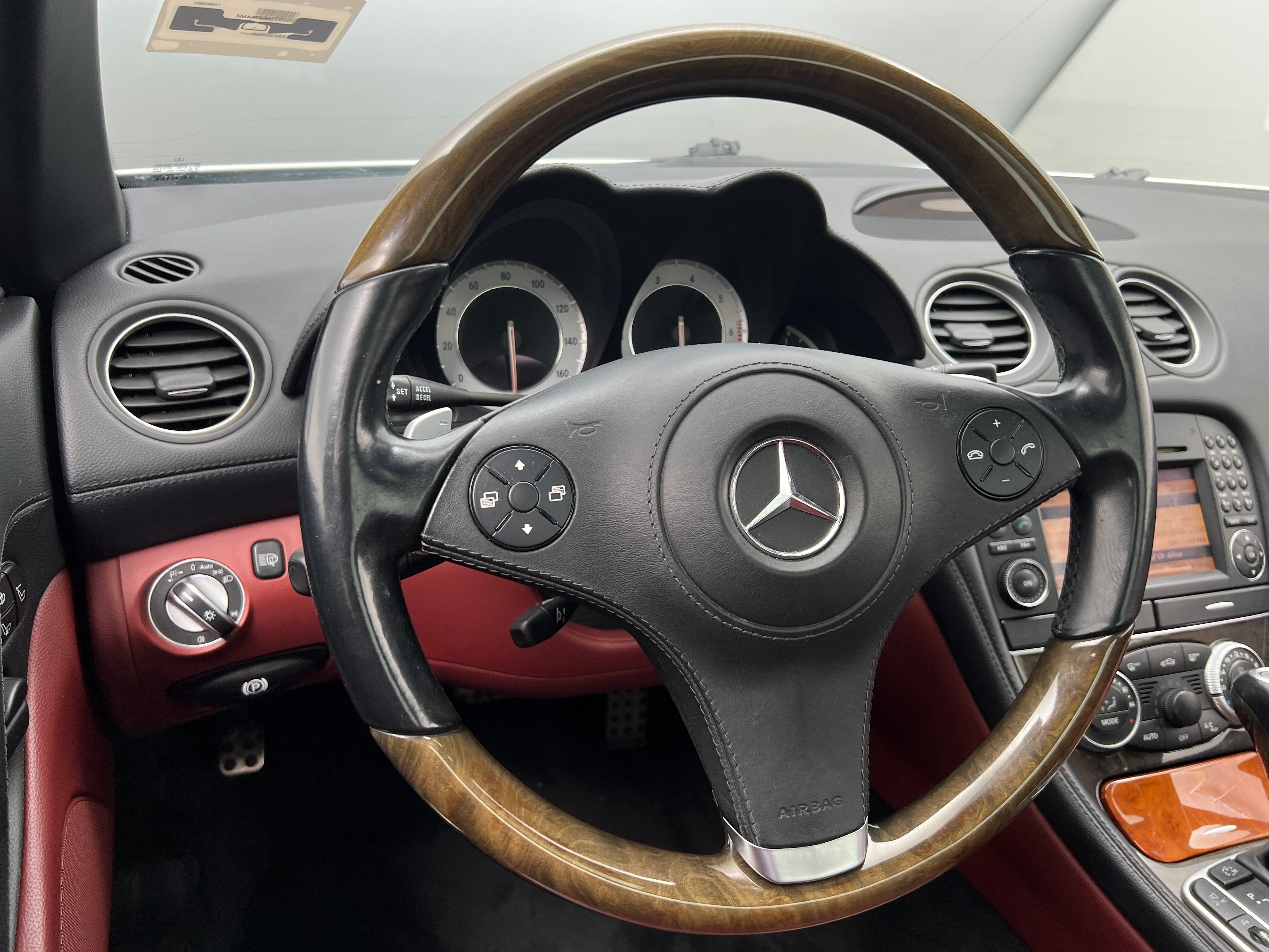 2011 Mercedes-Benz SL-Class SL 550 5