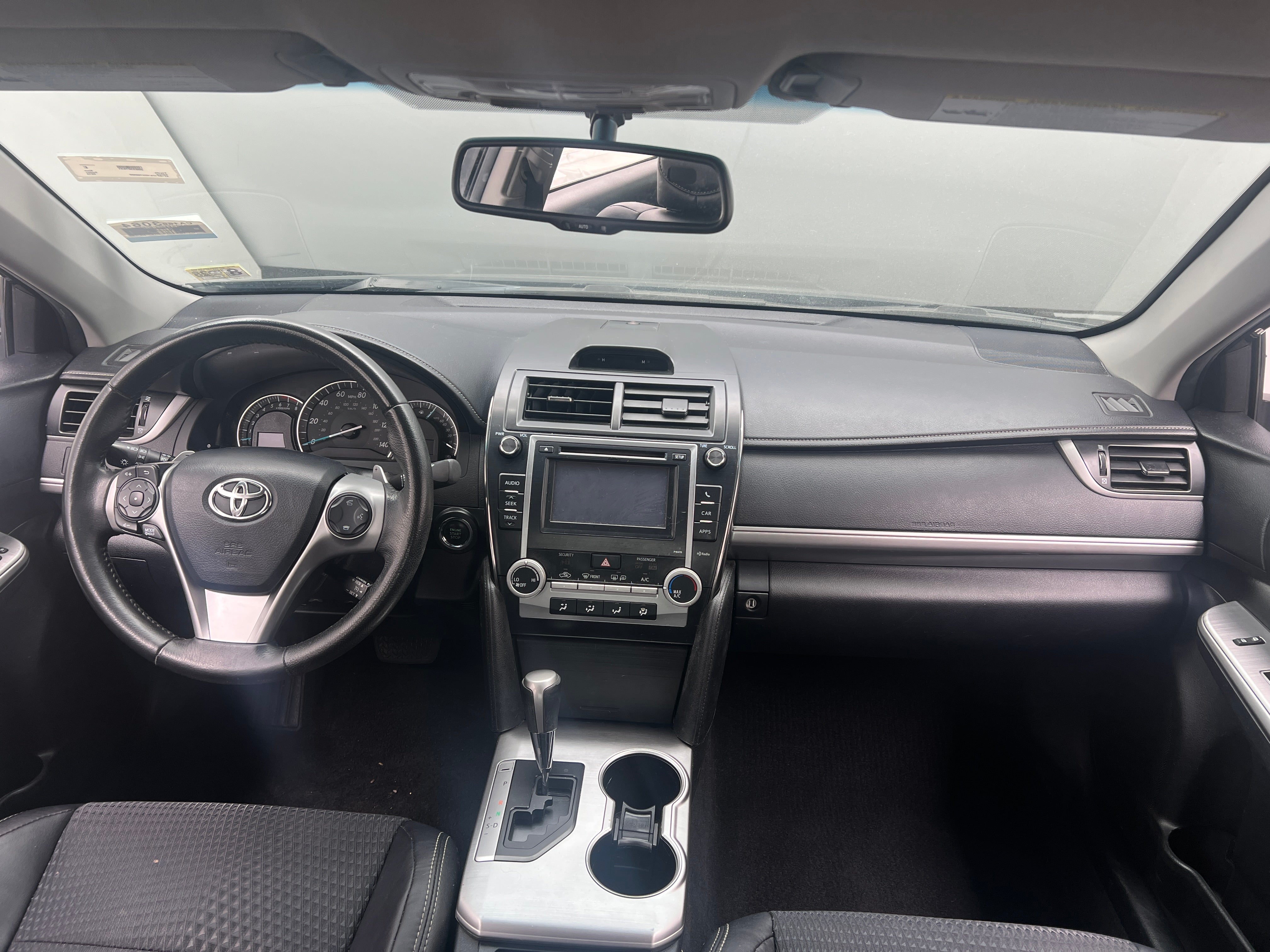 2013 Toyota Camry SE 3