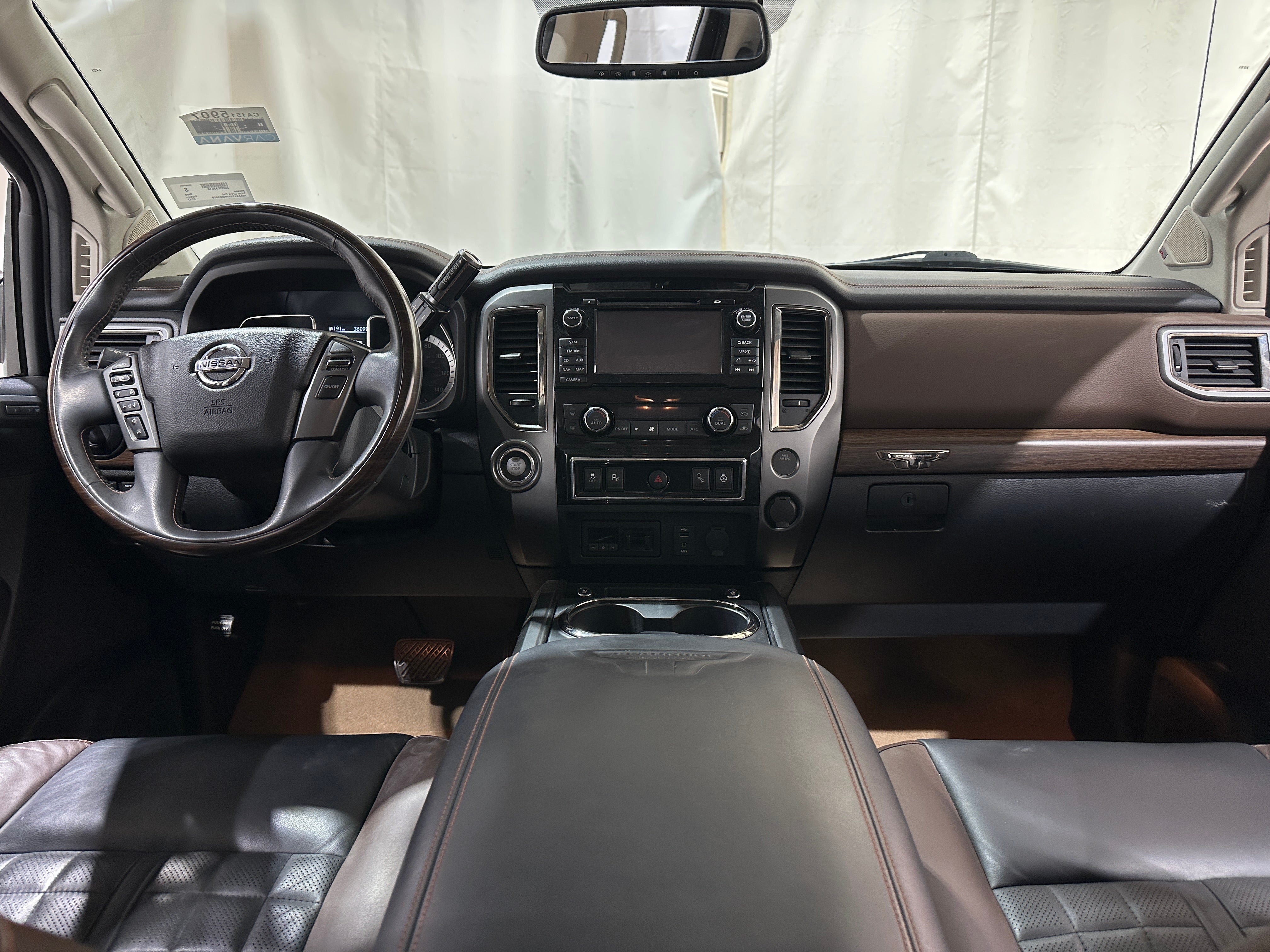 2017 Nissan Titan Platinum Reserve 2