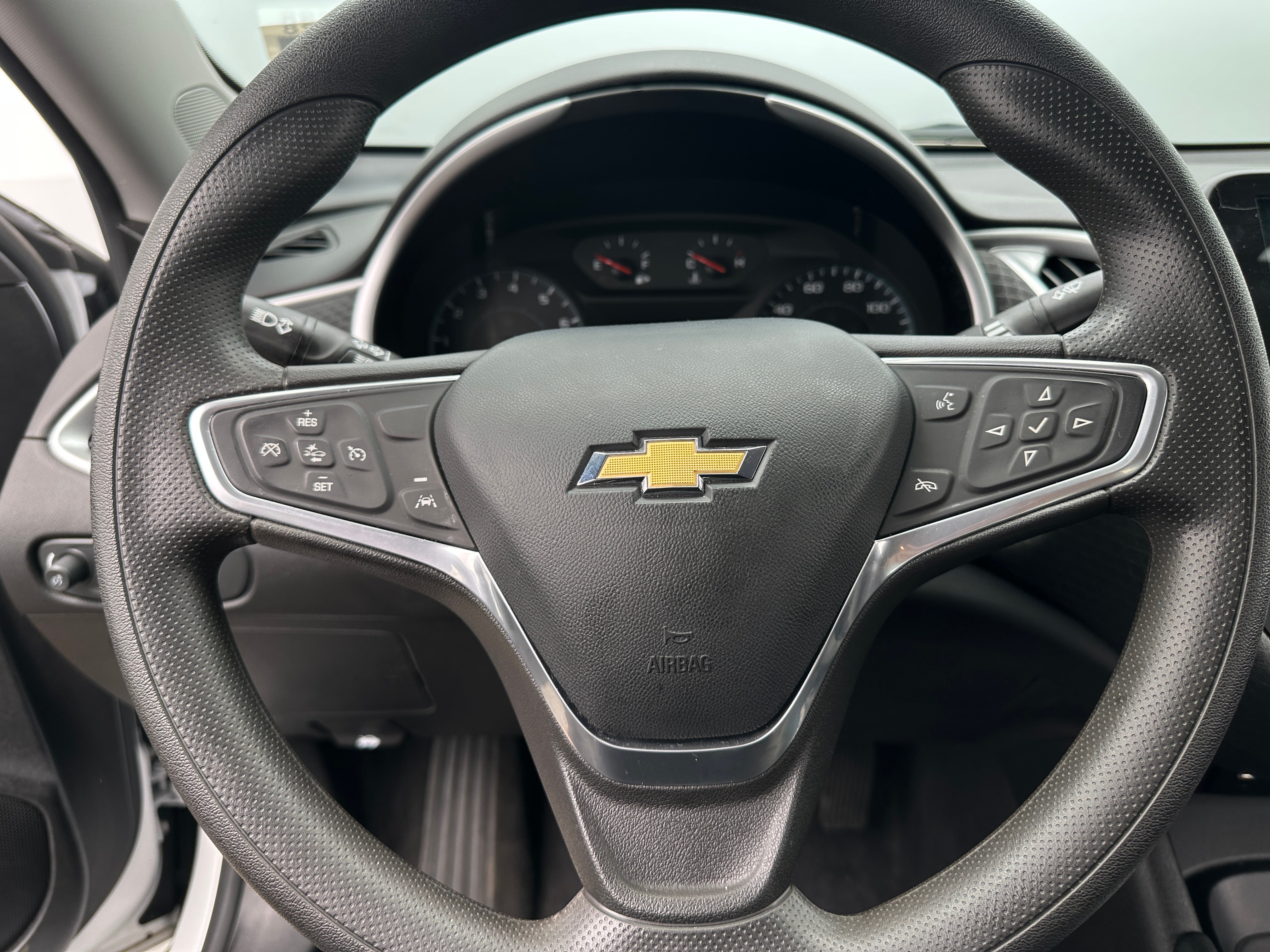 2023 Chevrolet Malibu LS 5