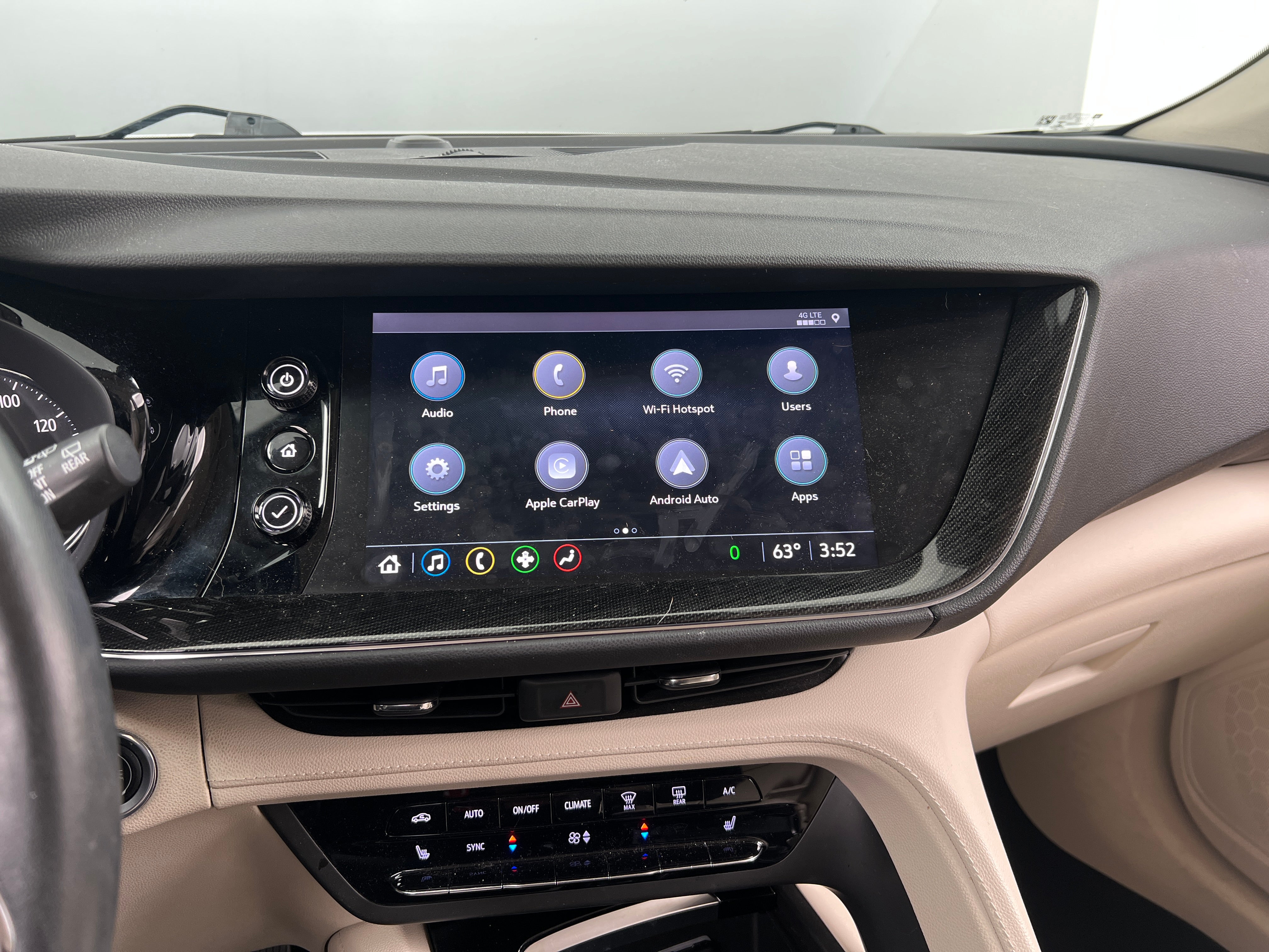 2021 Buick Envision Essence 3