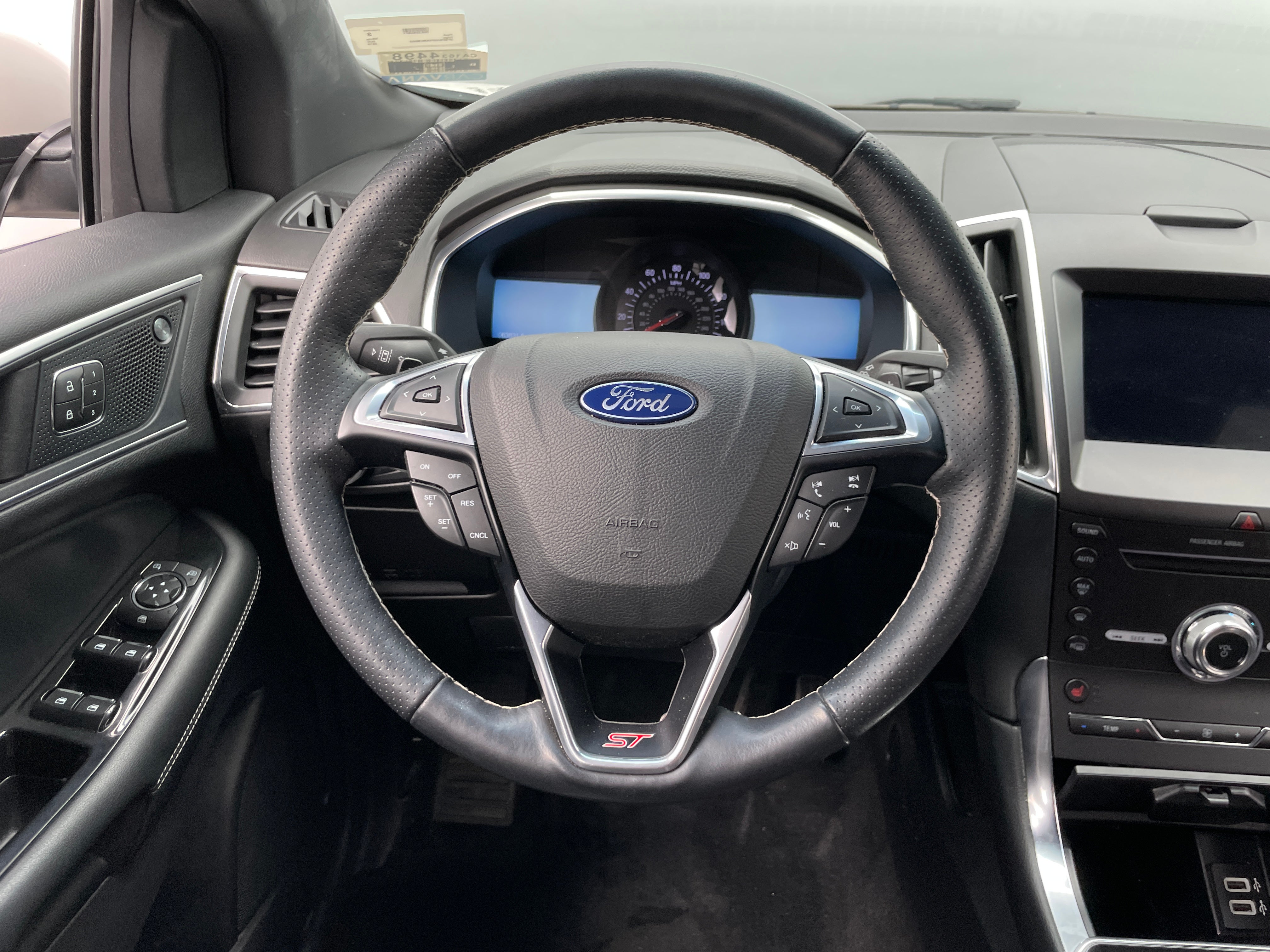 2019 Ford Edge ST 4