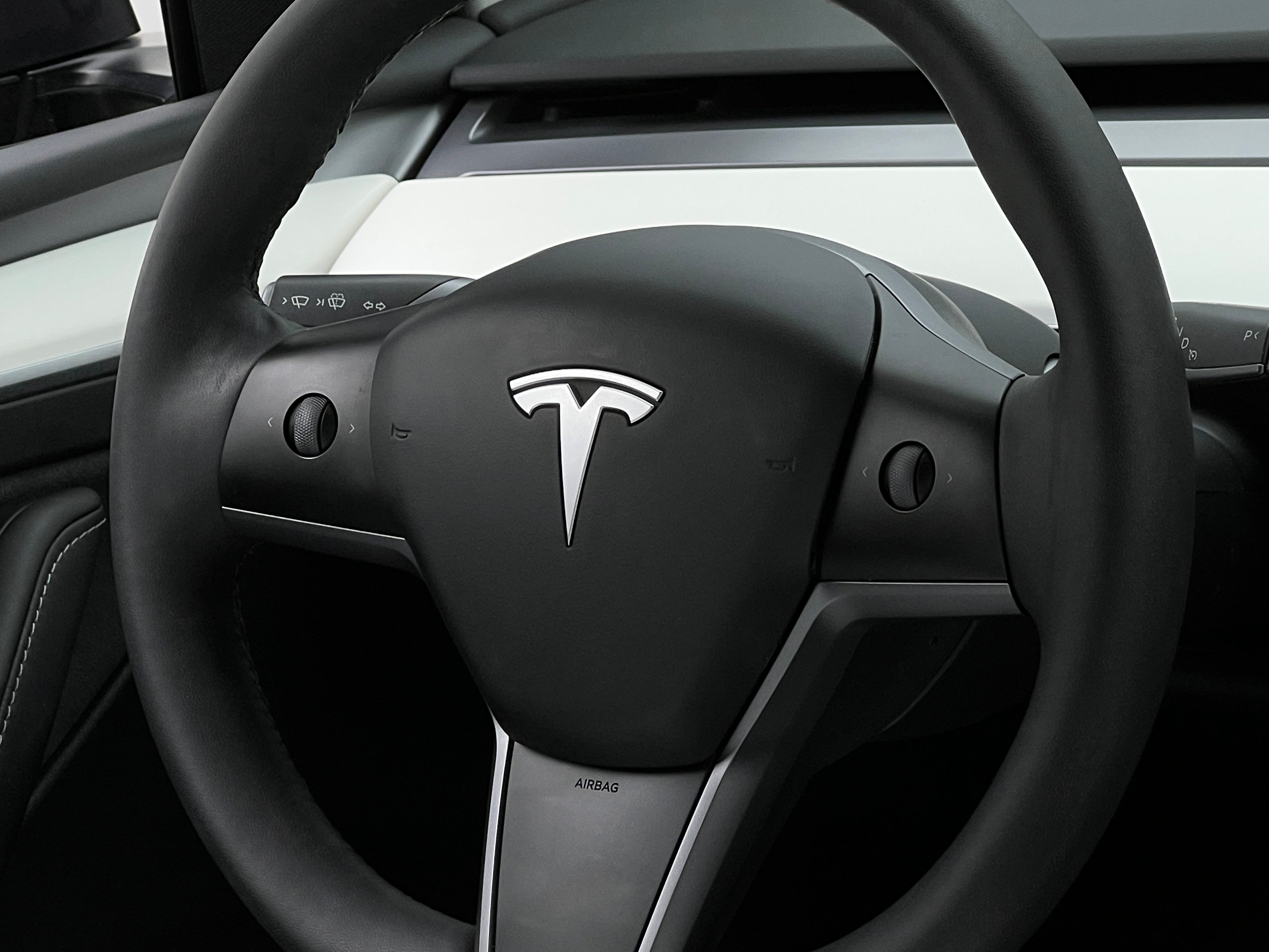 2023 Tesla Model Y Long Range 4