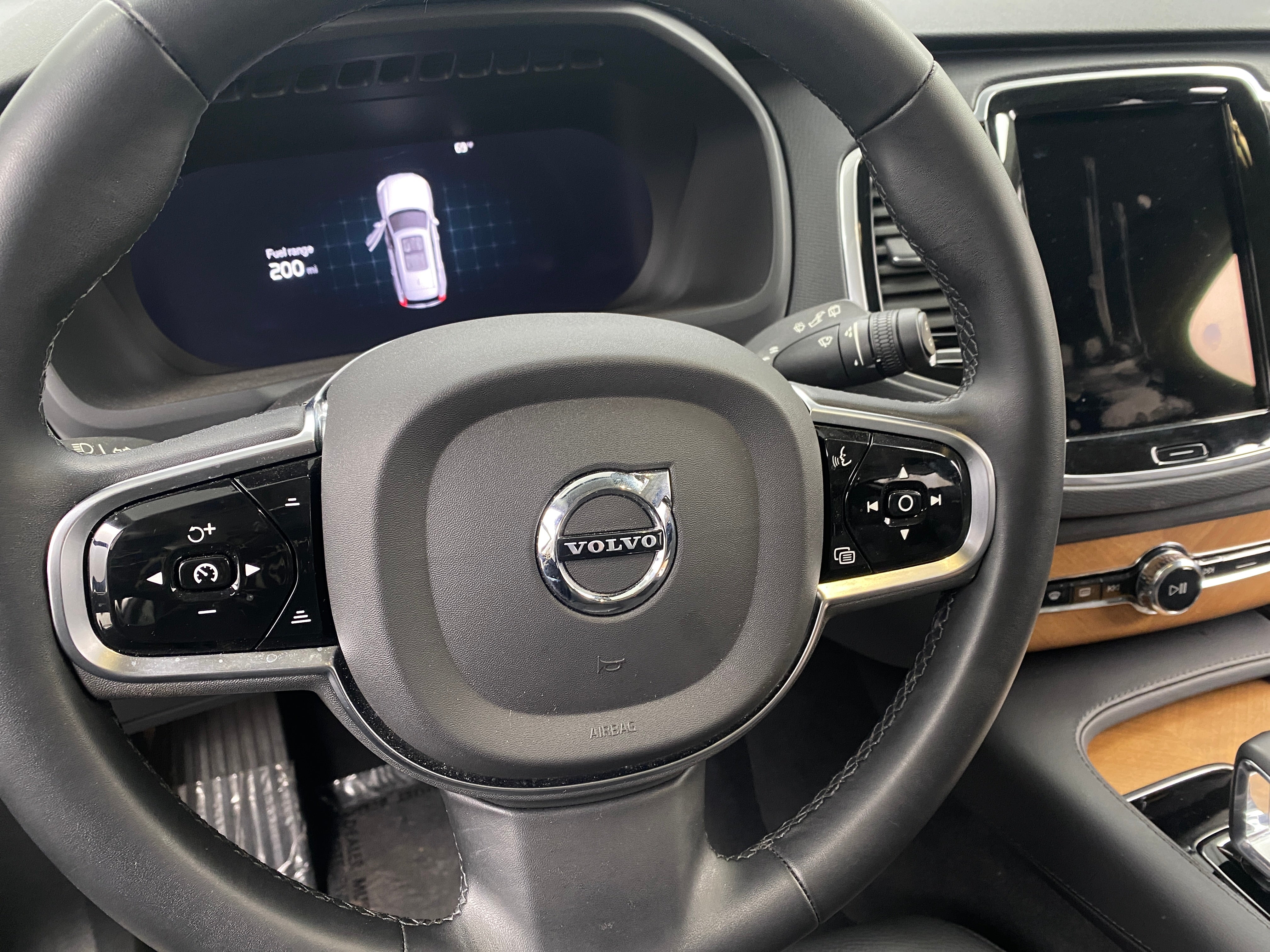 2023 Volvo XC90 B6 Plus 5