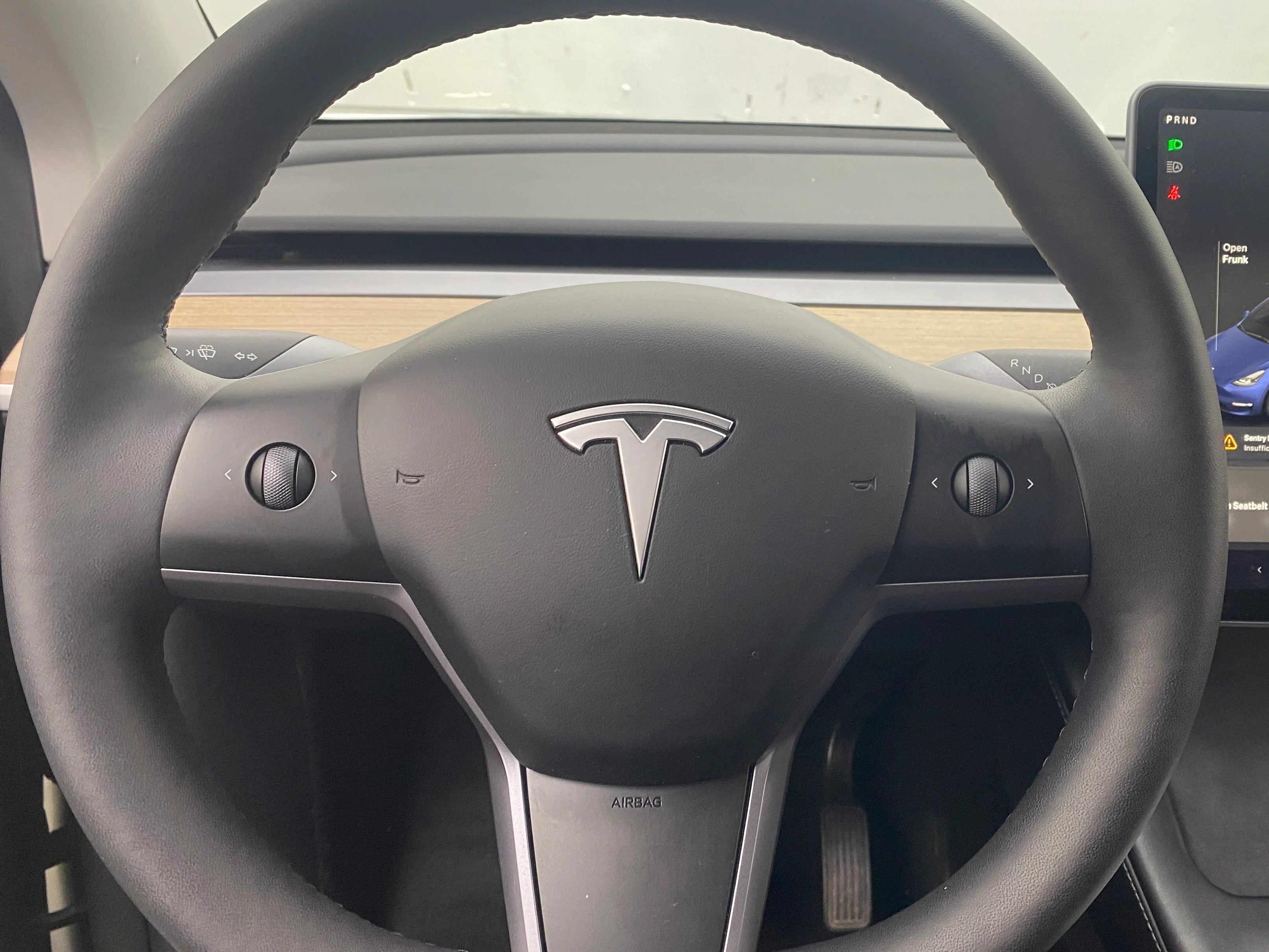 2023 Tesla Model Y Long Range 4