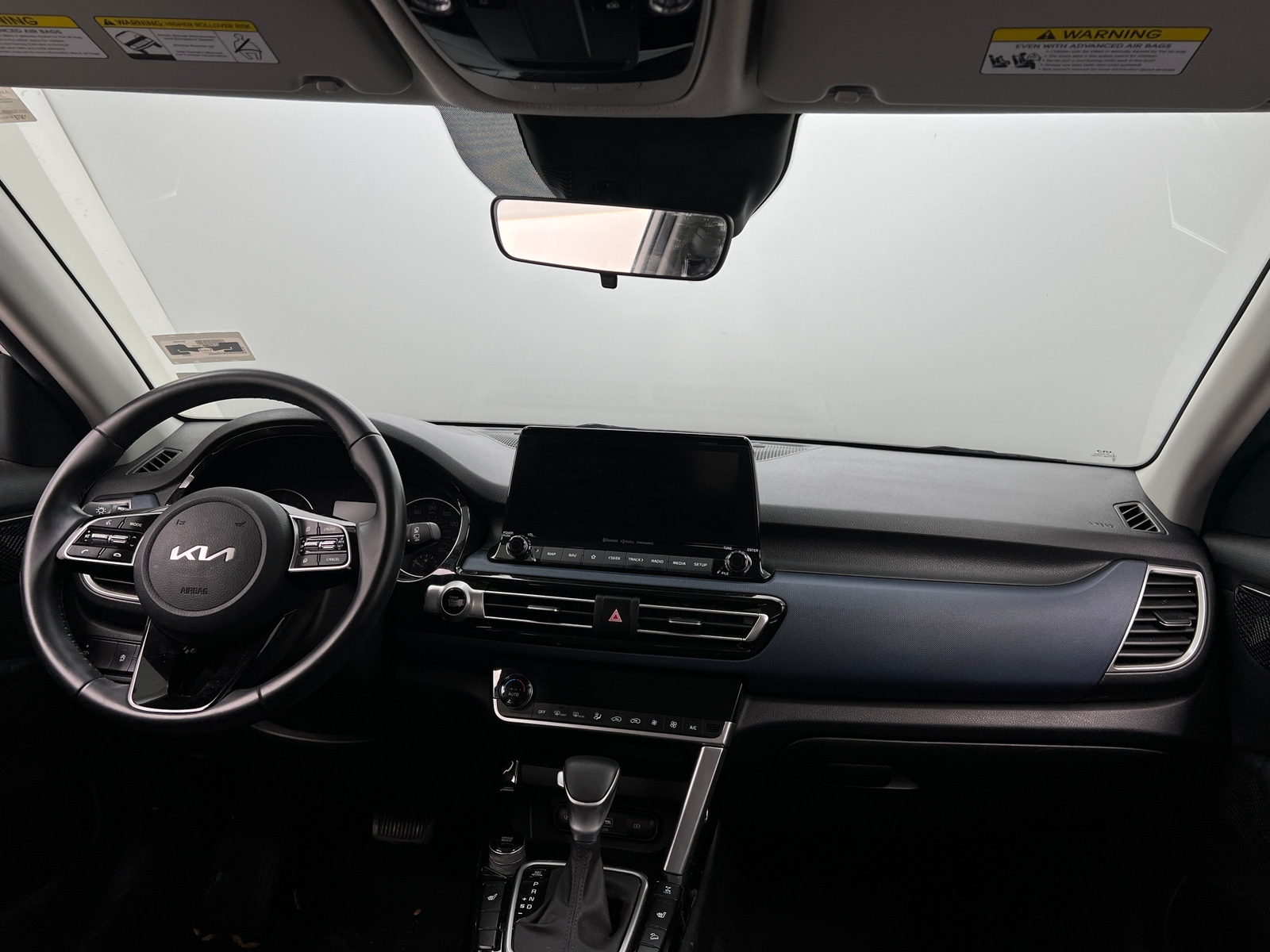 Thumbnail: 2022 Kia Seltos - 3