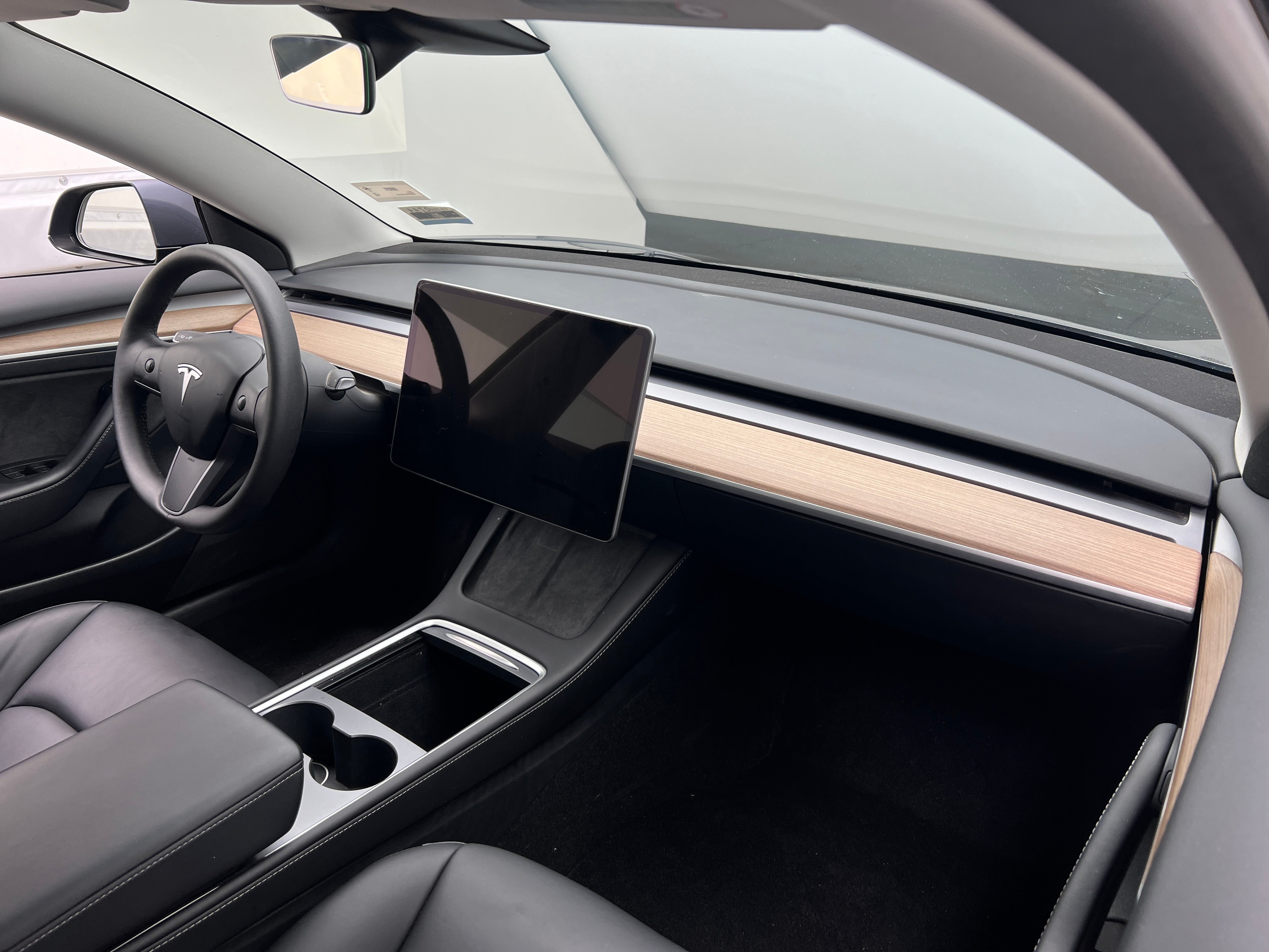 2023 Tesla Model 3 Standard Range 3