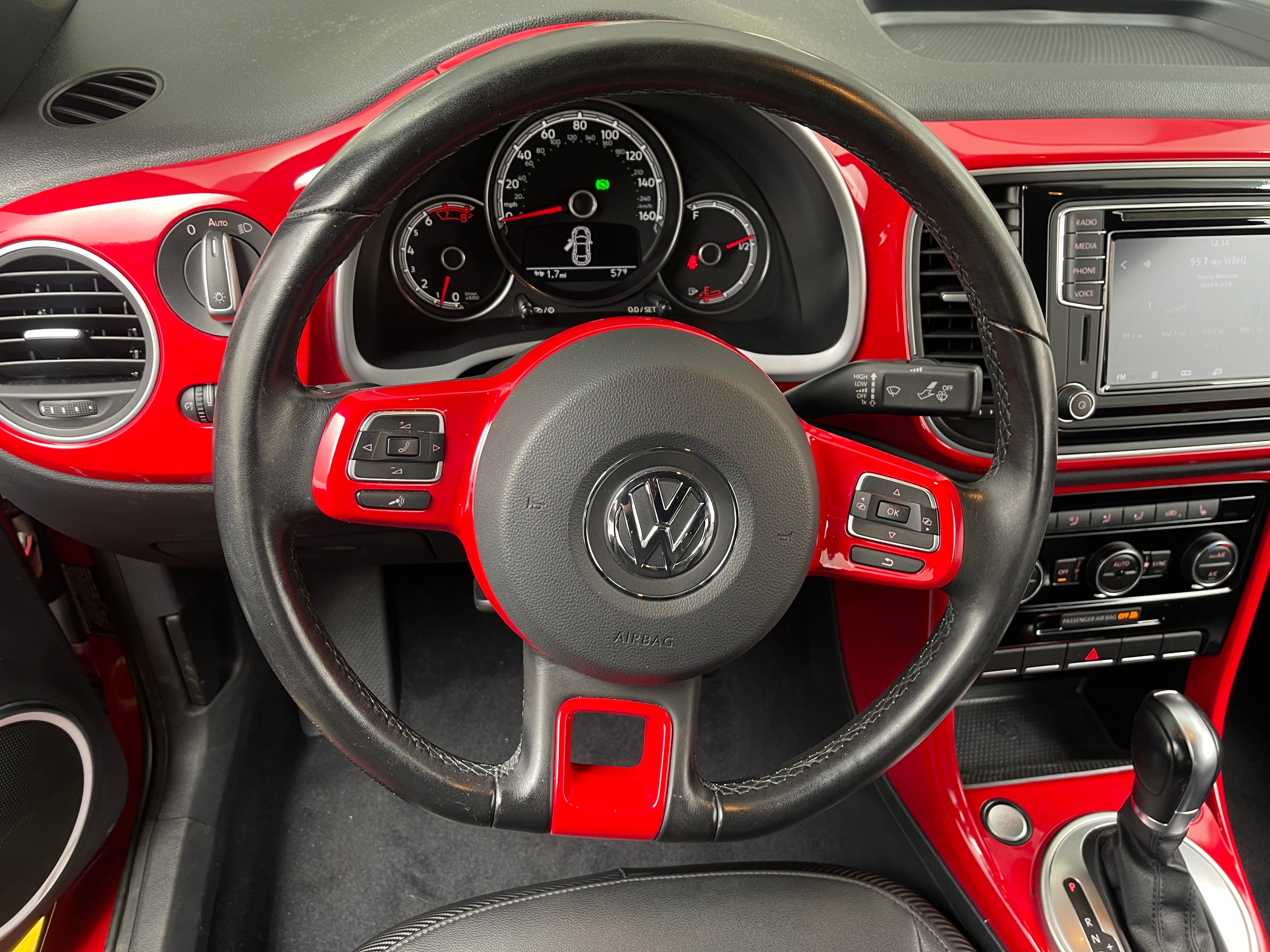 2019 Volkswagen Beetle SE 5