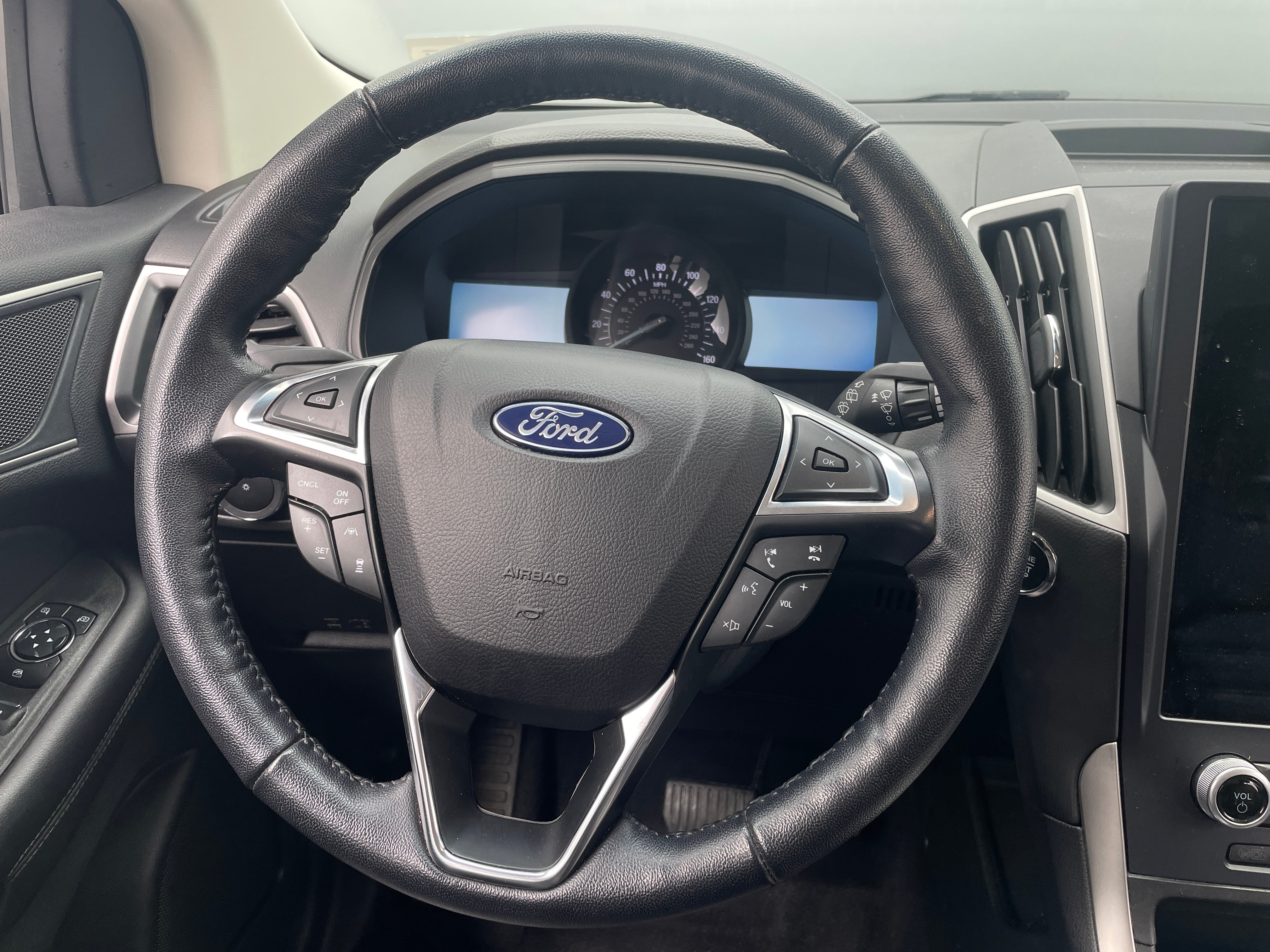 2023 Ford Edge SEL 5