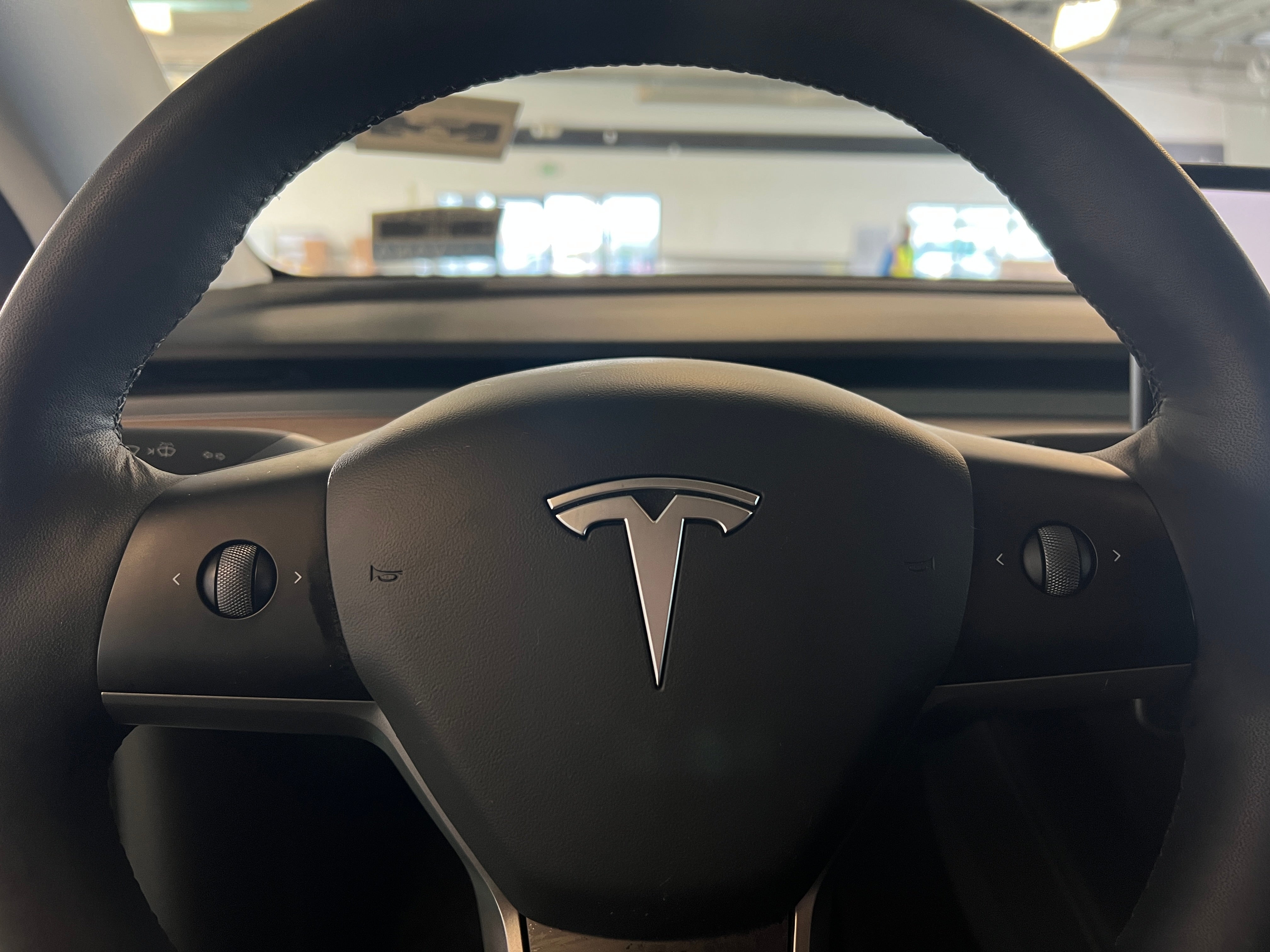 2021 Tesla Model Y Standard Range 4