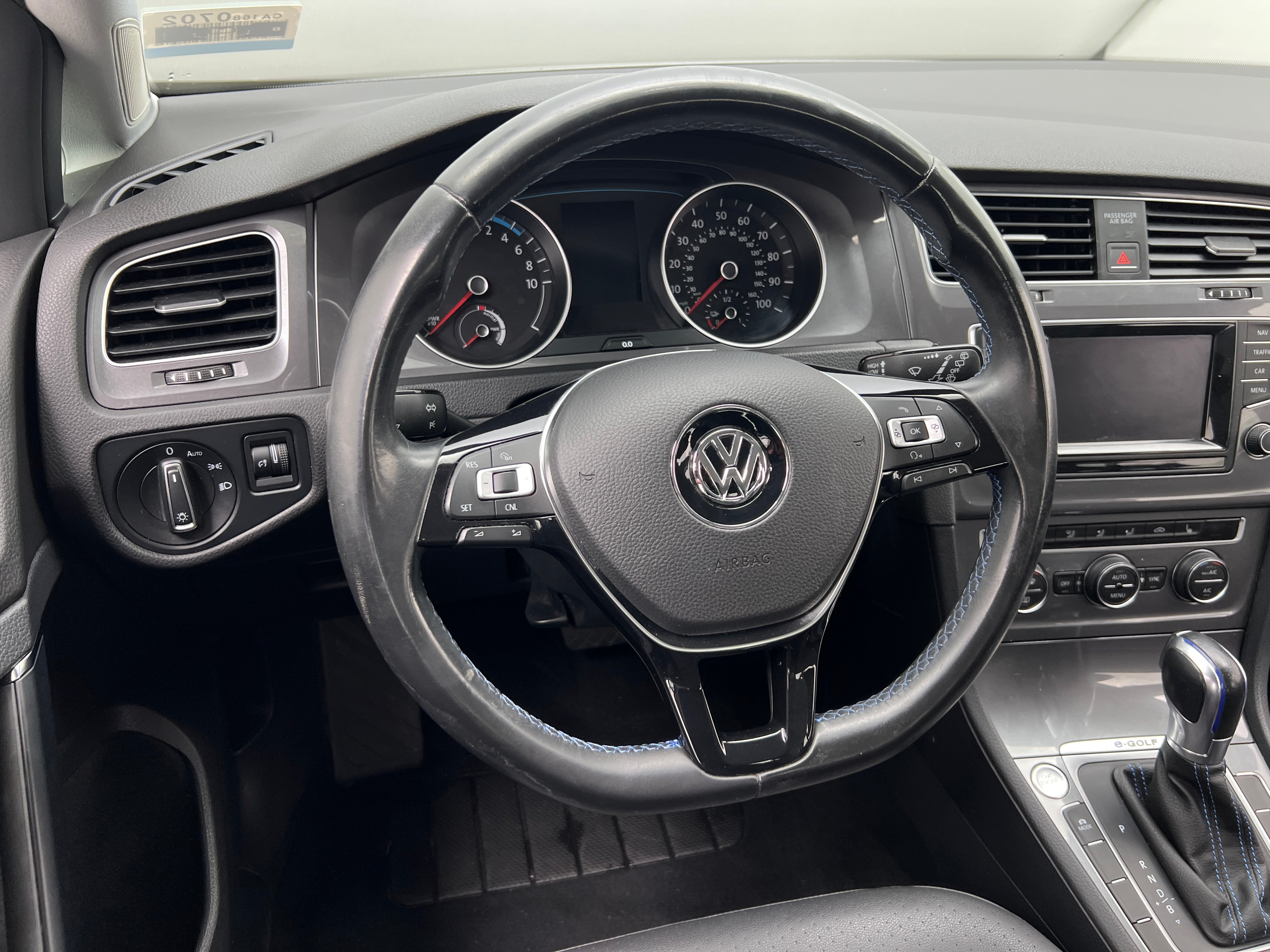 2015 Volkswagen e-Golf SEL Premium 5